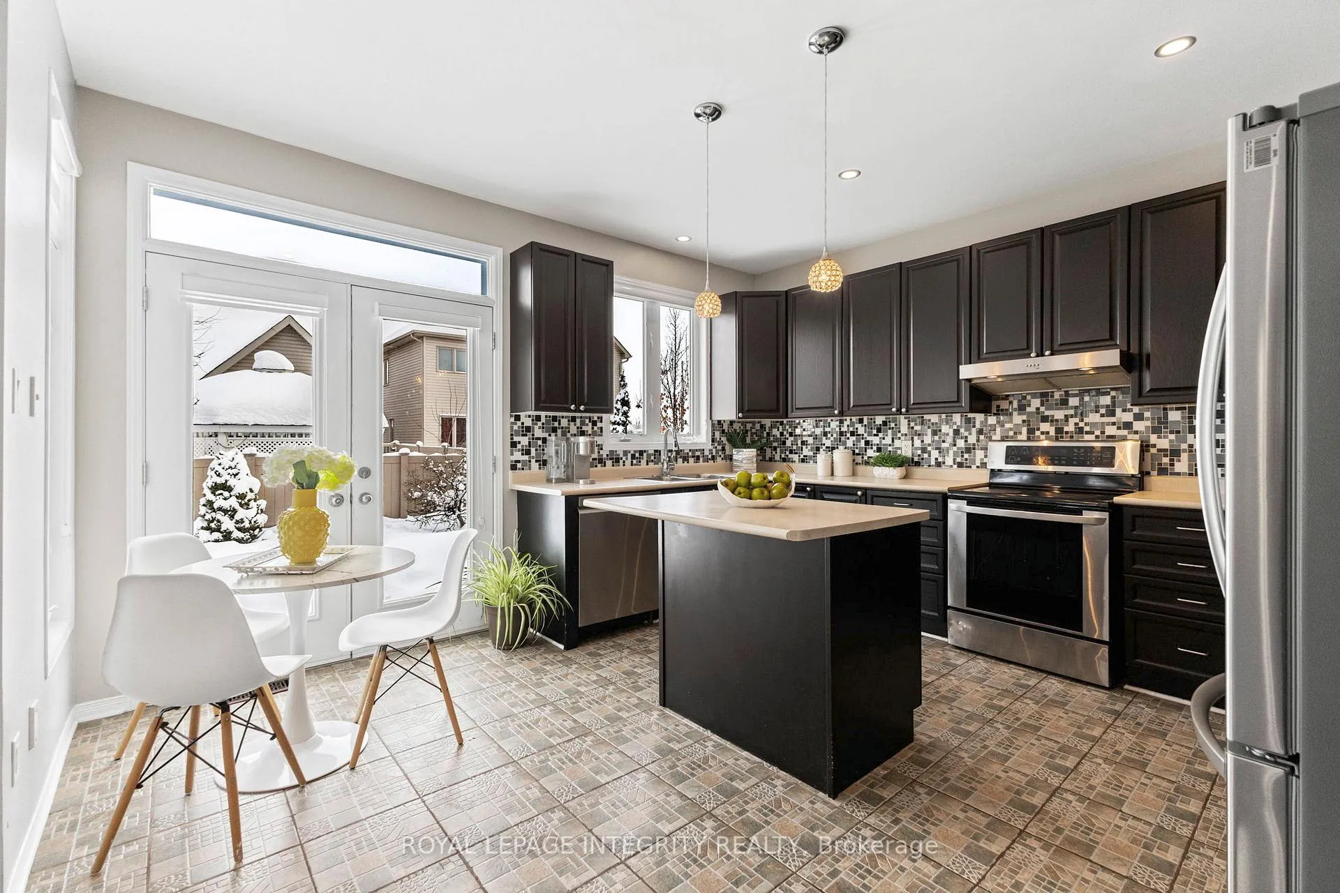 Photo 17 of 2421 Glandriel Crescent, Ottawa, Springridge/East Village — HOMEH