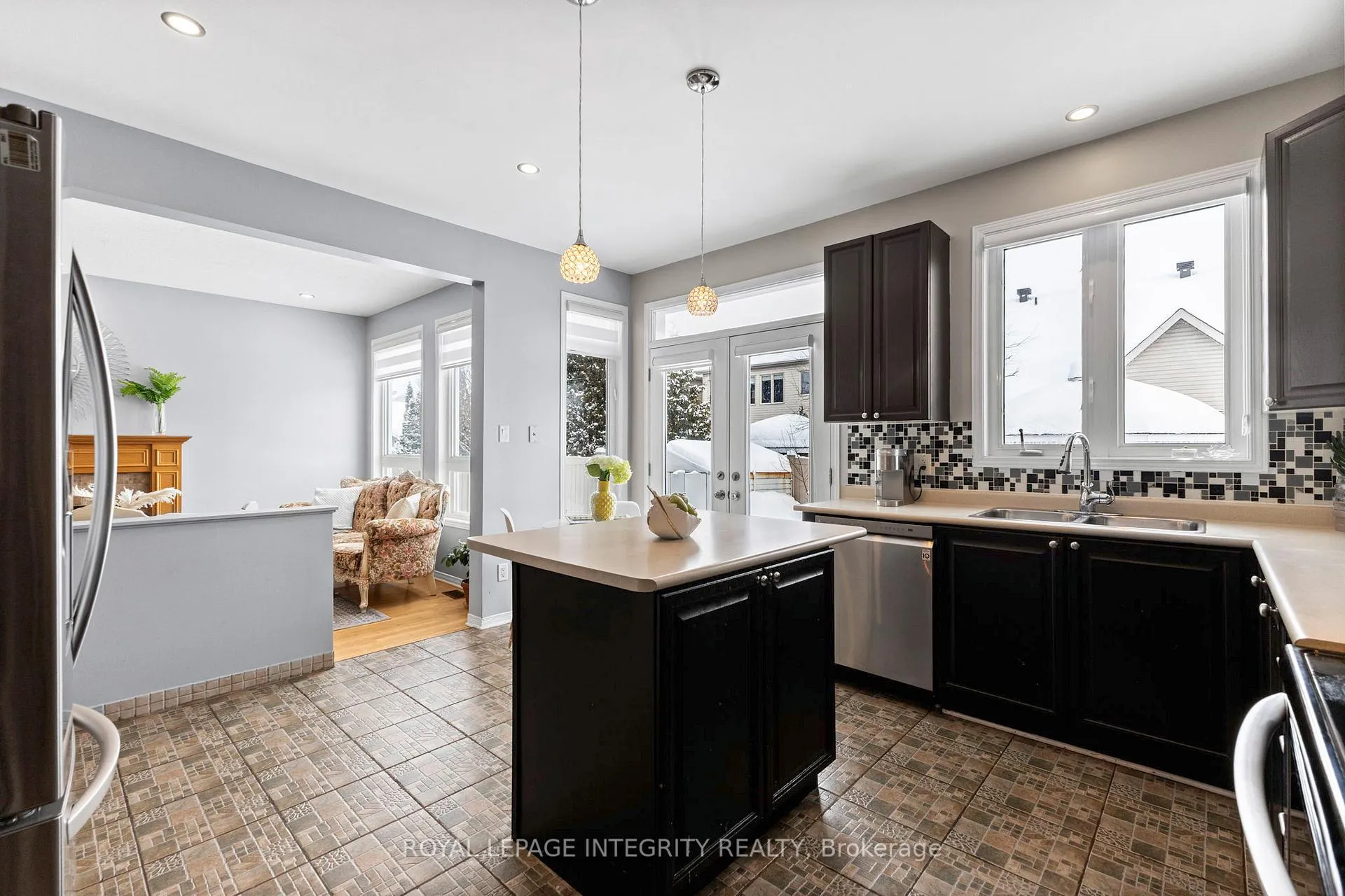 Photo 18 of 2421 Glandriel Crescent, Ottawa, Springridge/East Village — HOMEH
