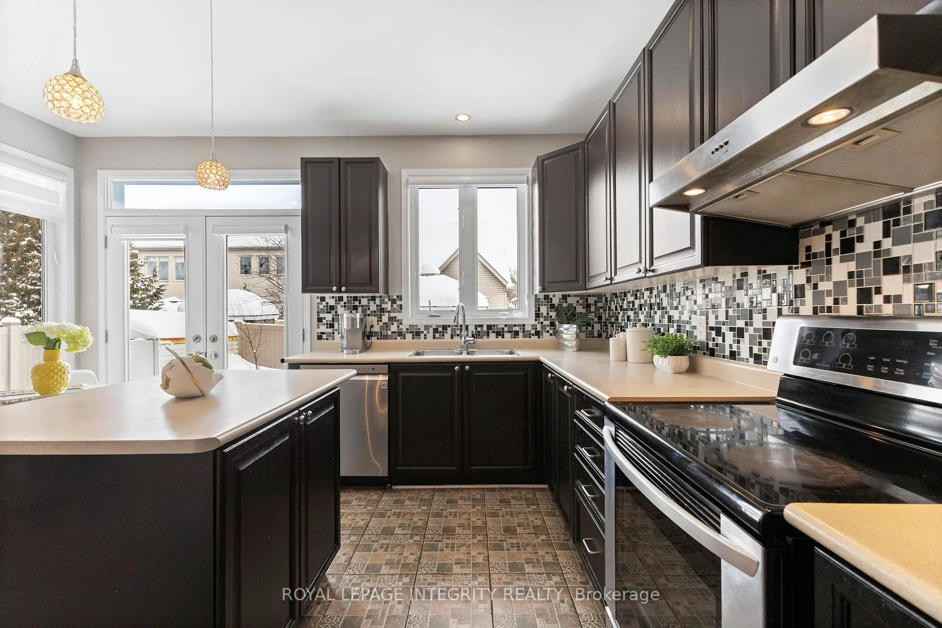 Photo 19 of 2421 Glandriel Crescent, Ottawa, Springridge/East Village — HOMEH
