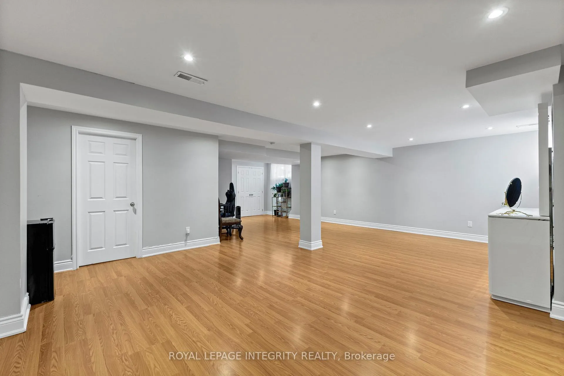 Photo 33 of 2421 Glandriel Crescent, Ottawa, Springridge/East Village — HOMEH