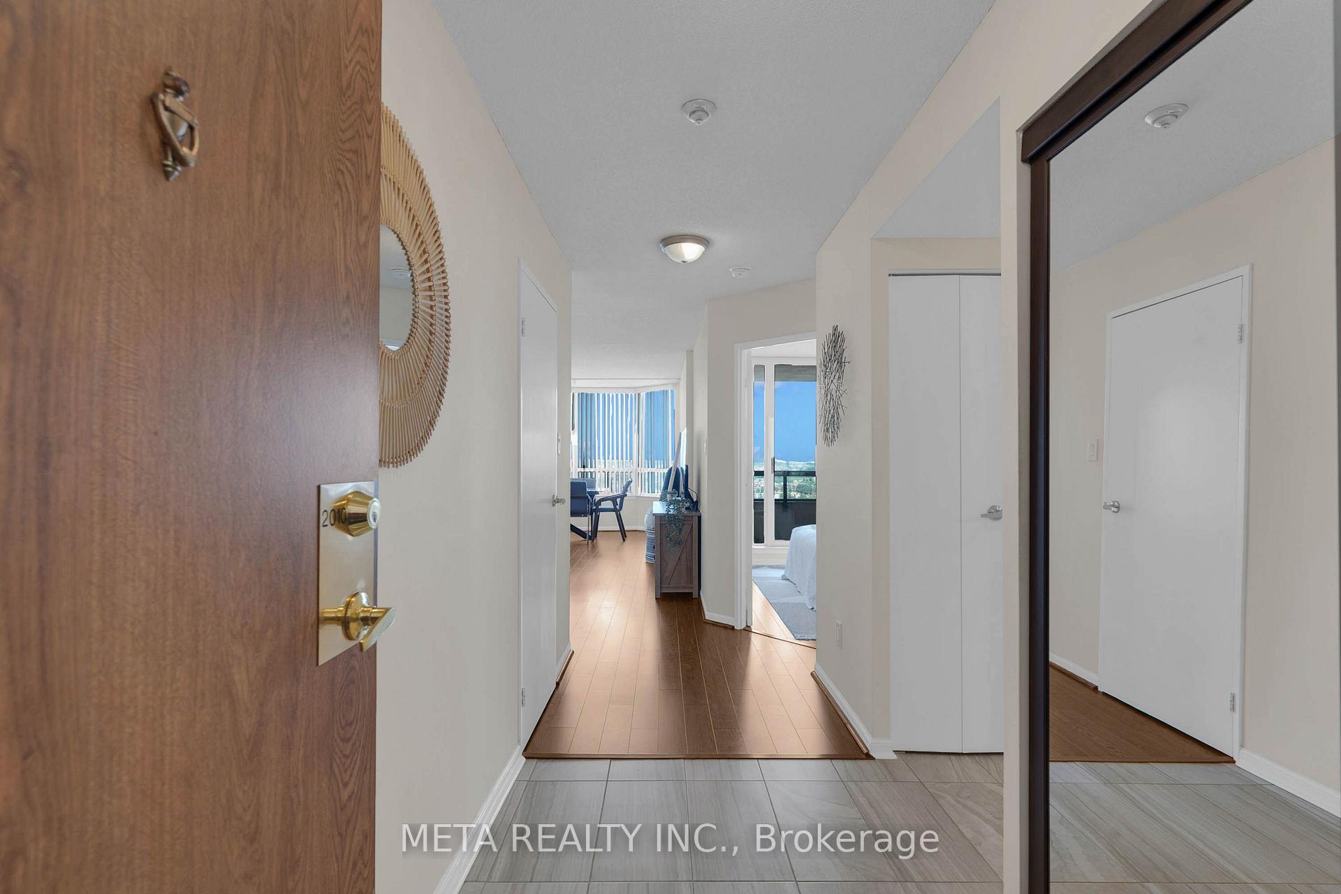 Photo 4 of Unit 2010, 550 Webb Drive, Mississauga, City Centre — HOMEH