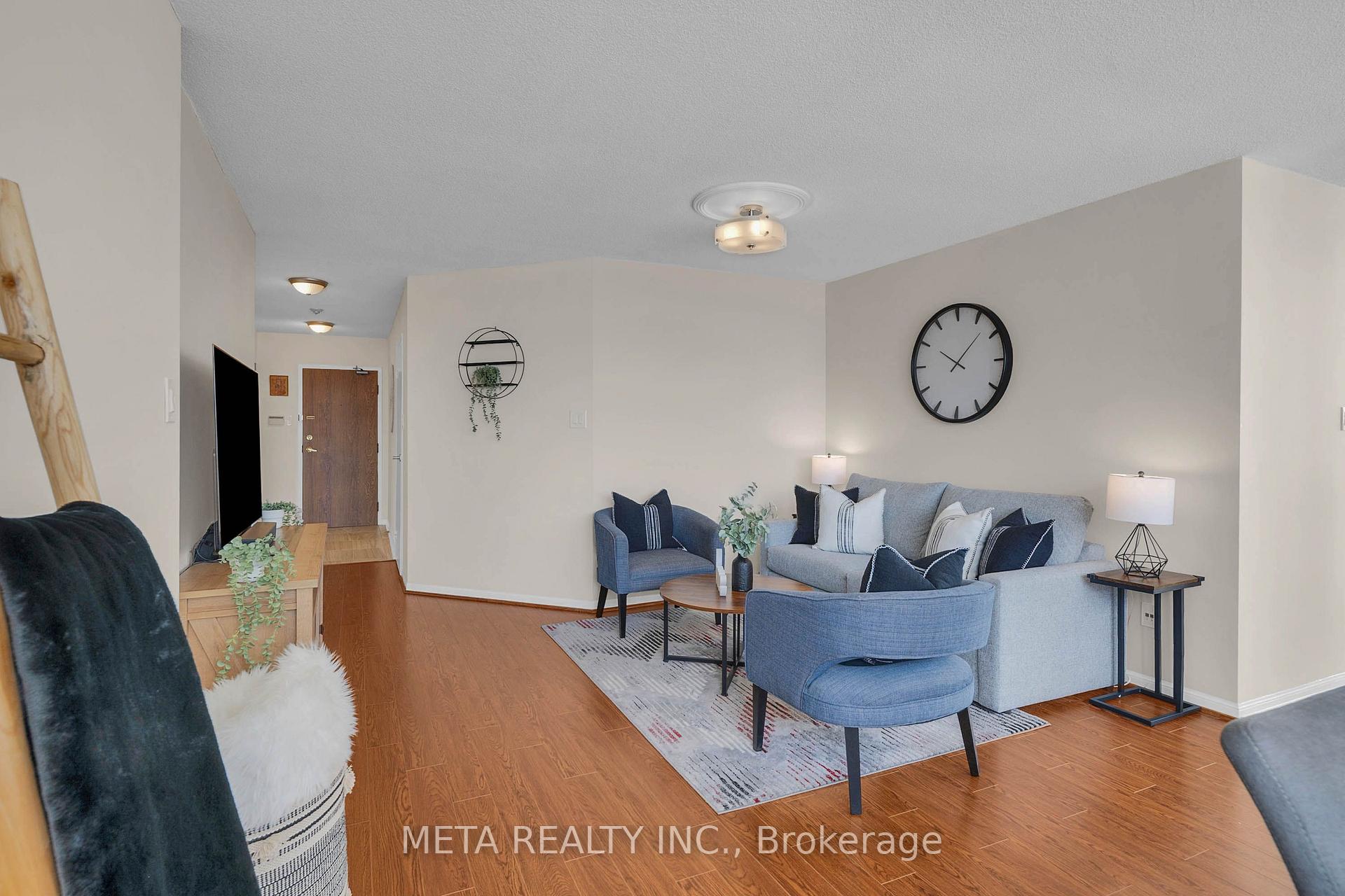 Photo 5 of Unit 2010, 550 Webb Drive, Mississauga, City Centre — HOMEH