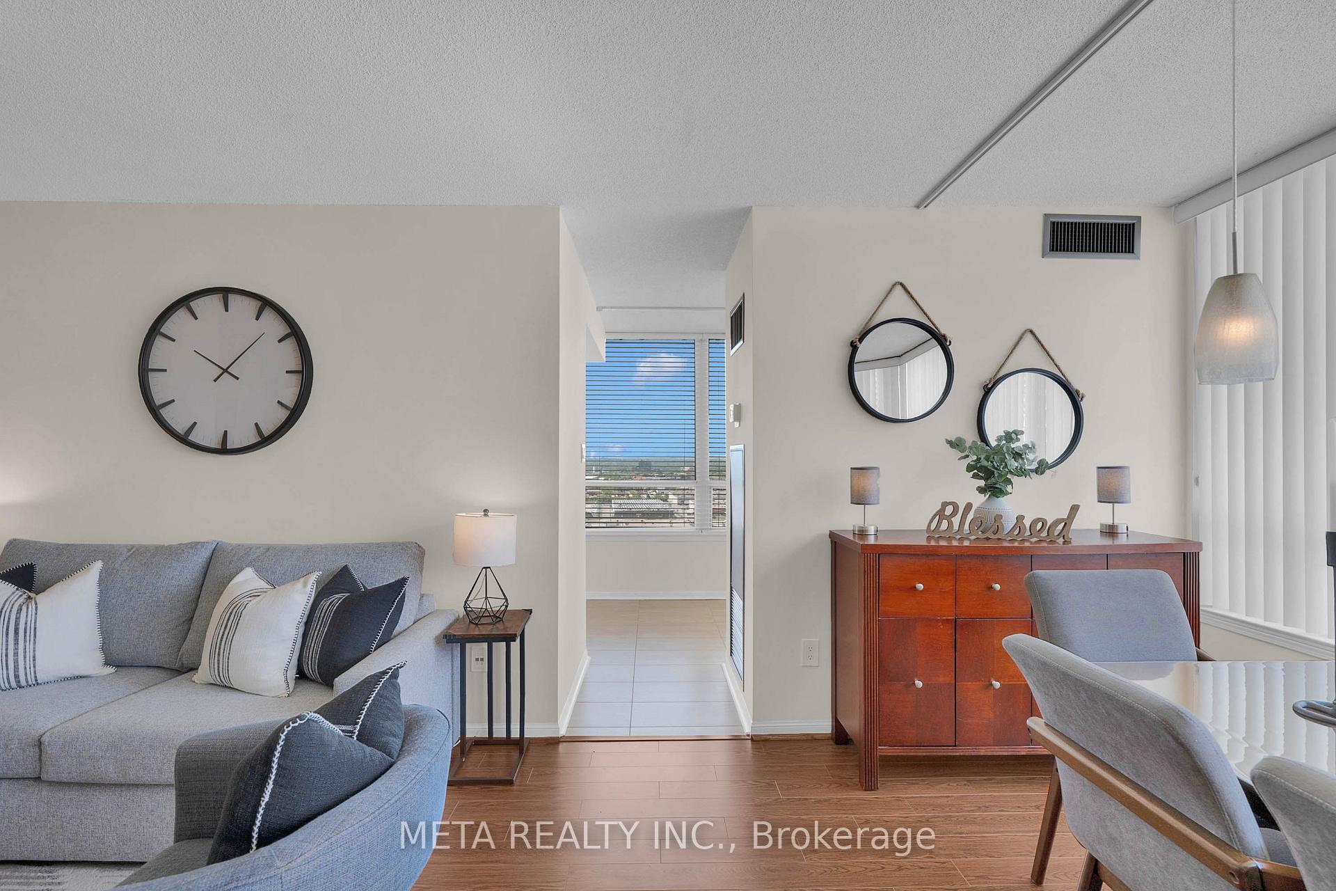 Photo 9 of Unit 2010, 550 Webb Drive, Mississauga, City Centre — HOMEH