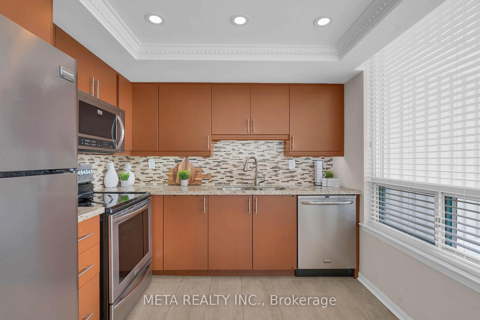 Photo 12 of Unit 2010, 550 Webb Drive, Mississauga, City Centre — HOMEH