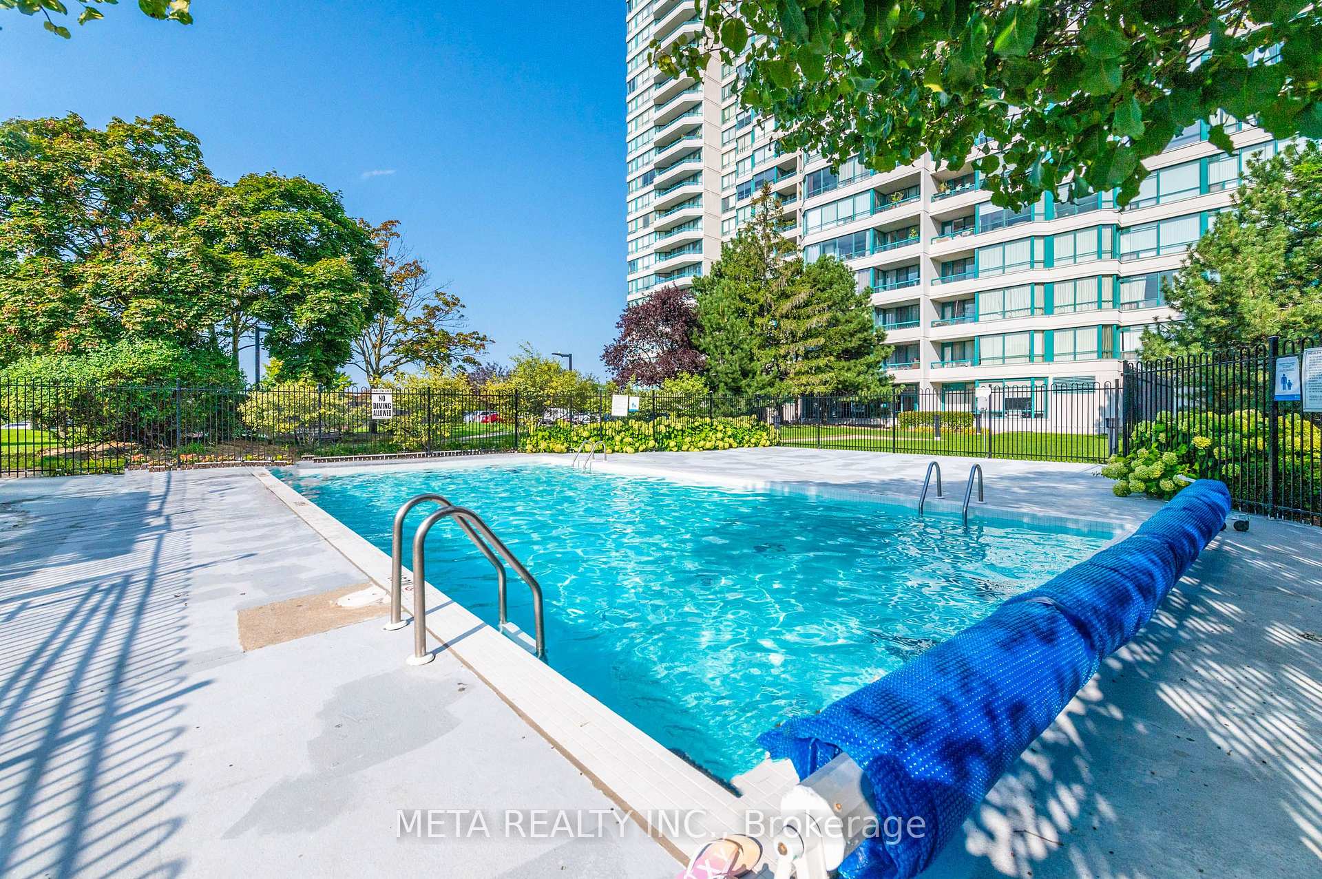 Photo 39 of Unit 2010, 550 Webb Drive, Mississauga, City Centre — HOMEH