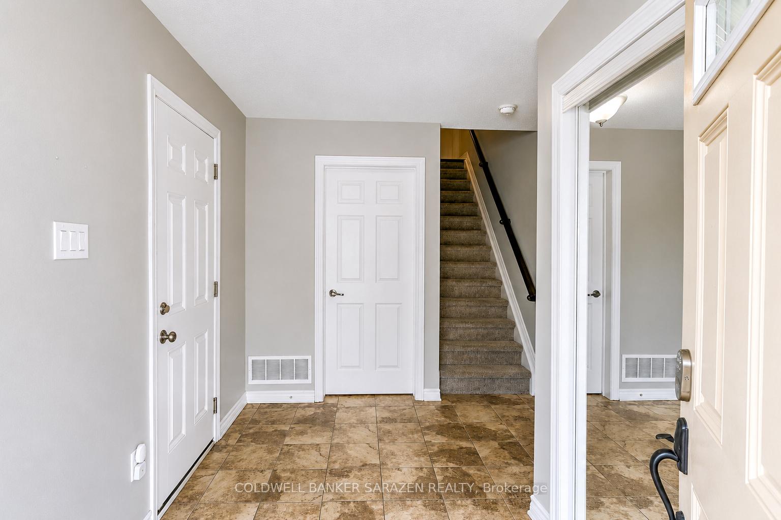 Photo 5 of Unit 534, 534 Snow Goose Street E, Ottawa, Barrhaven - Half Moon Bay — HOMEH