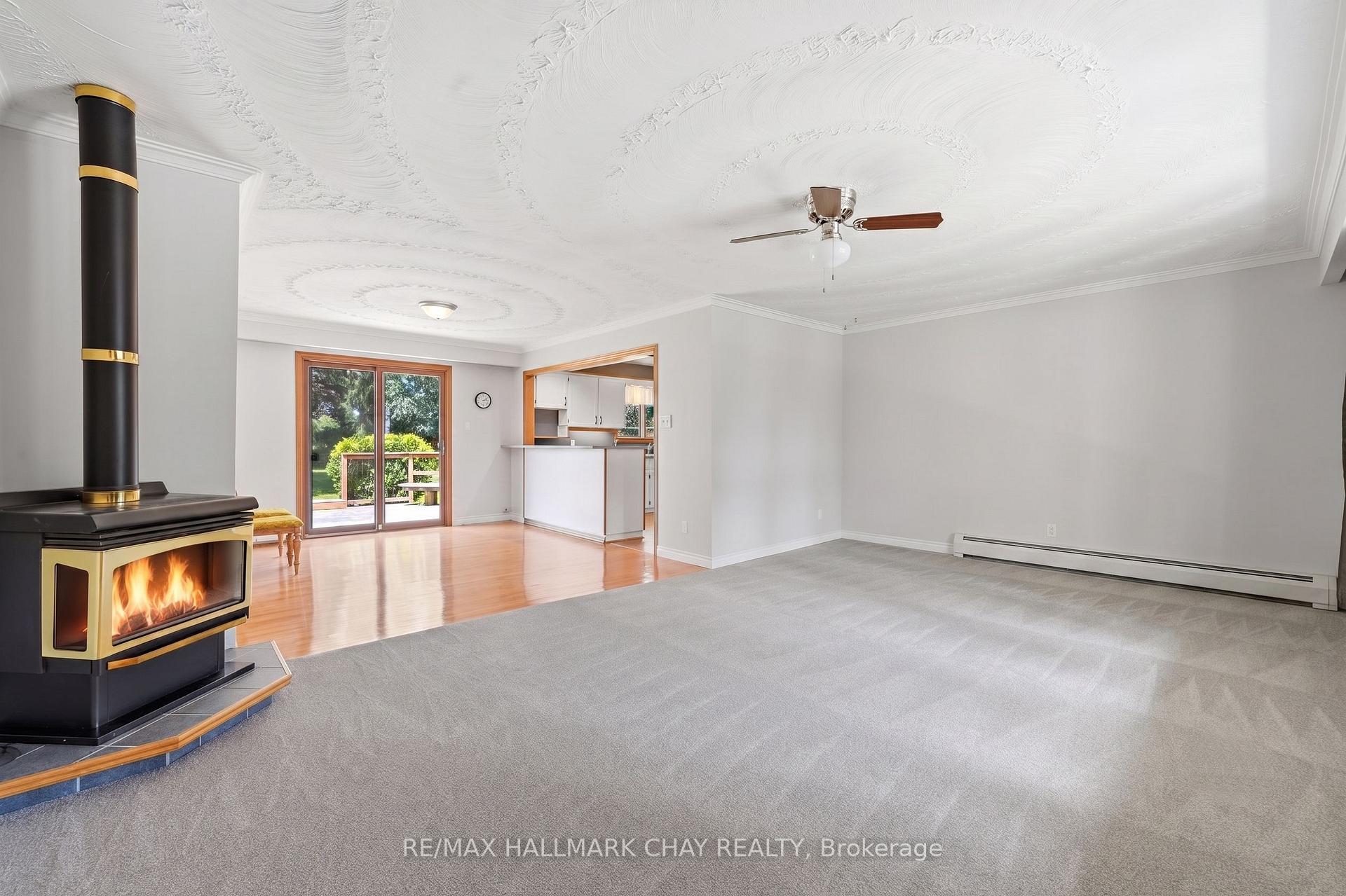 Photo 9 of 14 Douglas Drive, New Tecumseth, Alliston — HOMEH