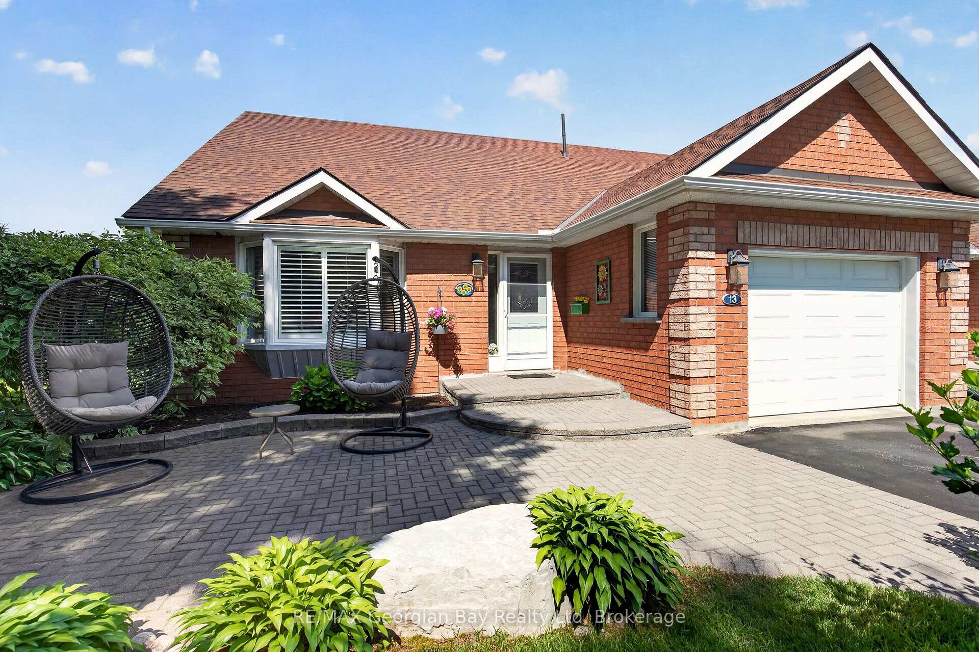 Photo 1 of 90 Burke Street, Penetanguishene — HOMEH