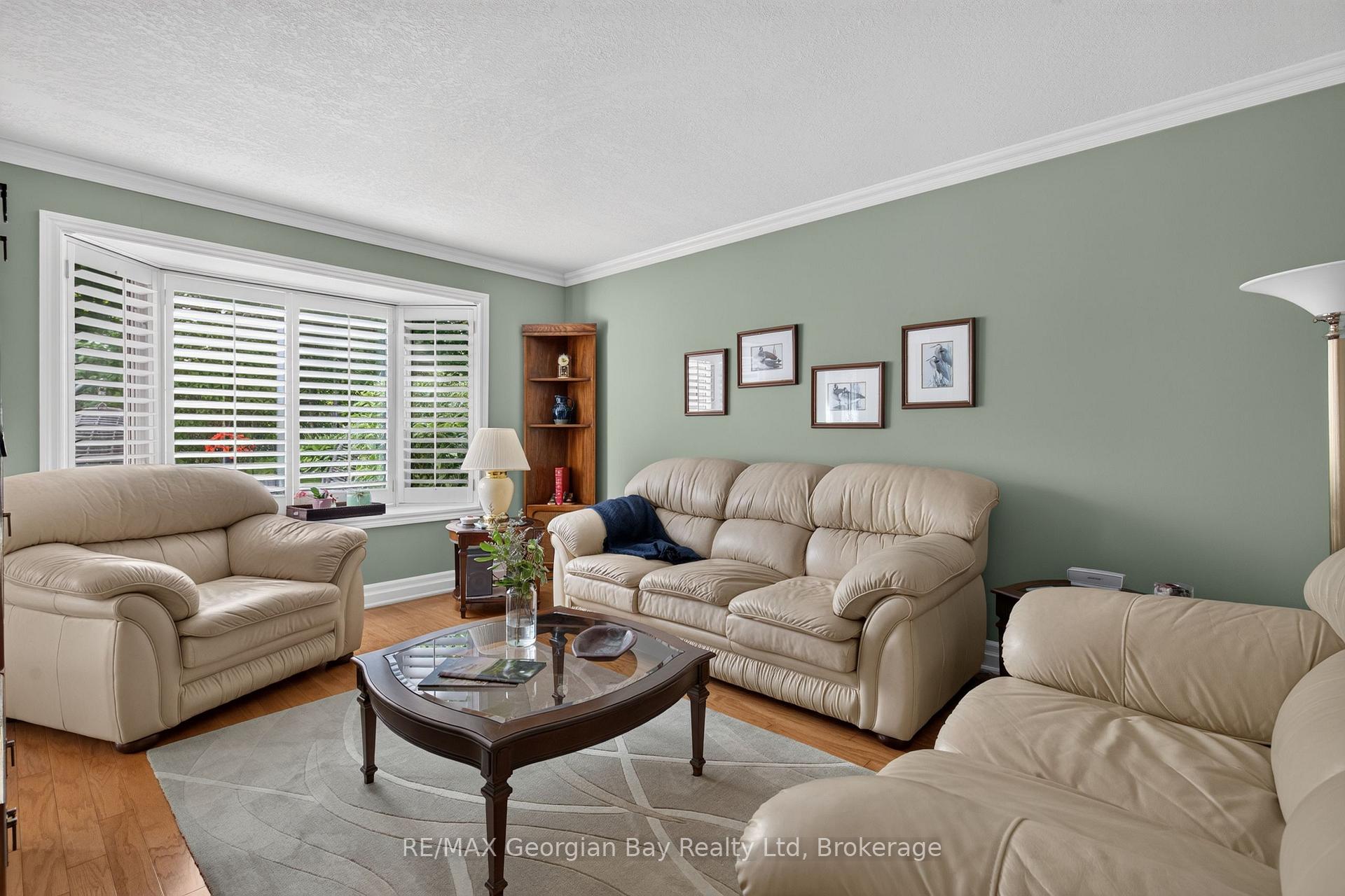 Photo 5 of 90 Burke Street, Penetanguishene — HOMEH