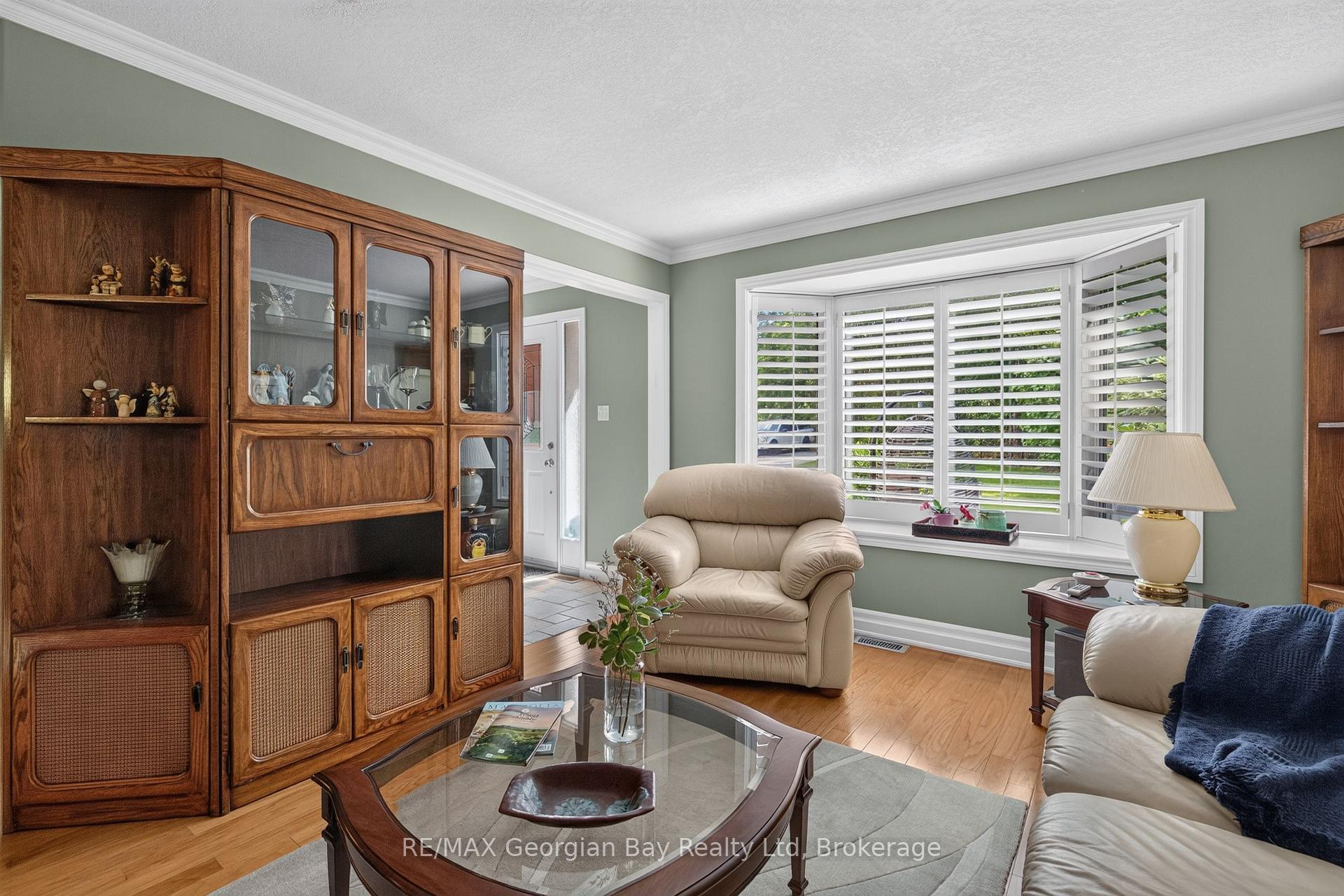 Photo 7 of 90 Burke Street, Penetanguishene — HOMEH