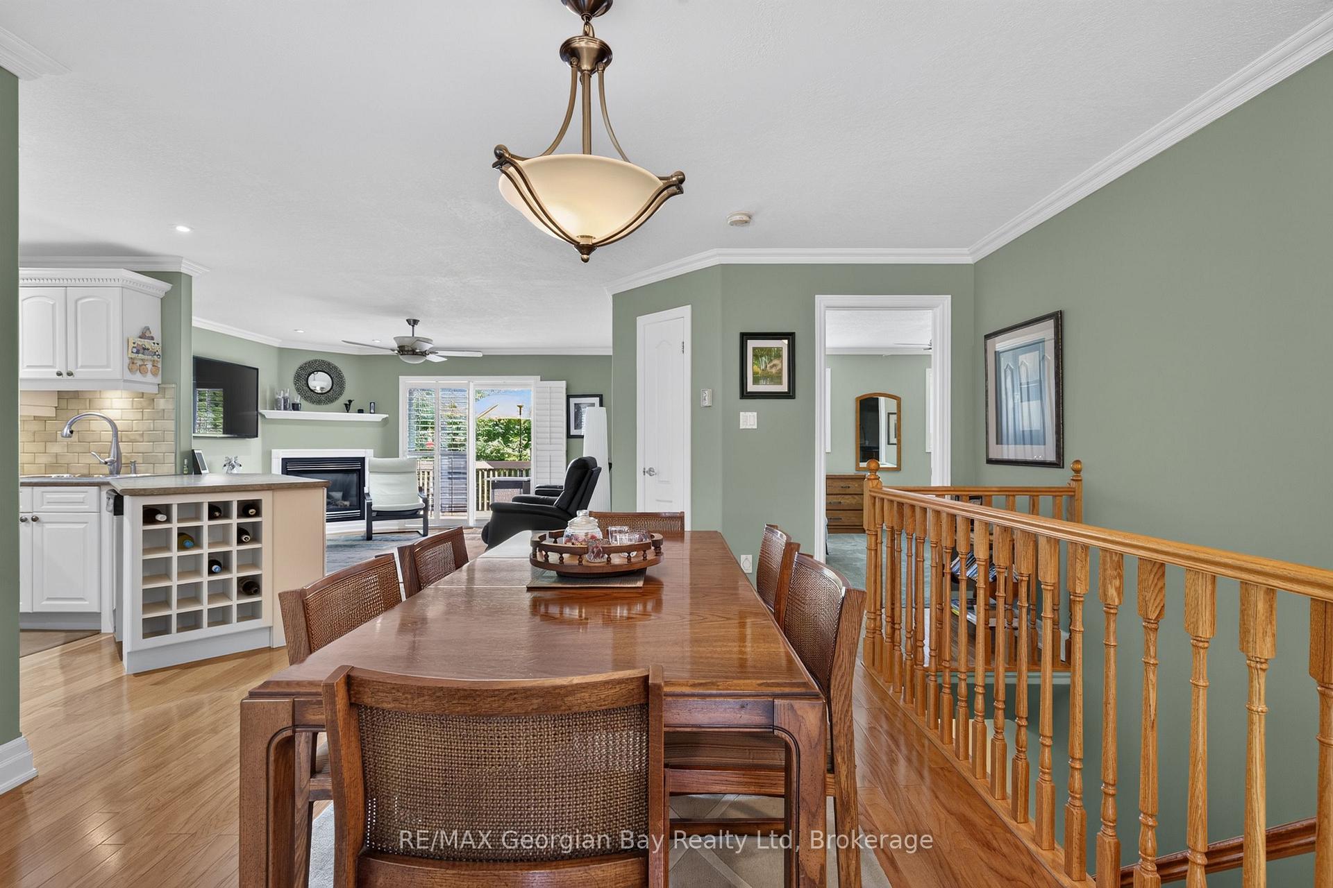 Photo 10 of 90 Burke Street, Penetanguishene — HOMEH