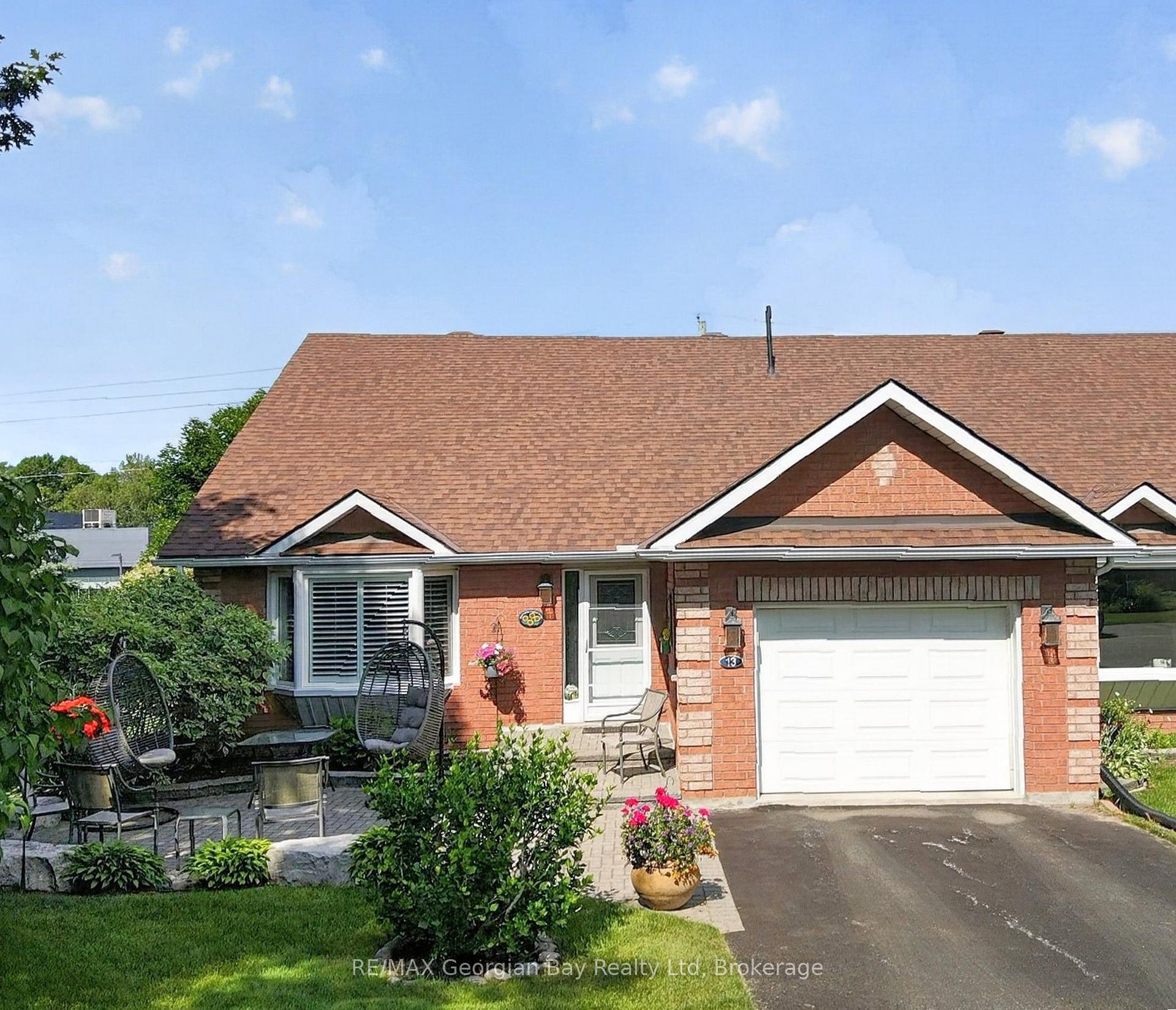 Photo 42 of 90 Burke Street, Penetanguishene — HOMEH