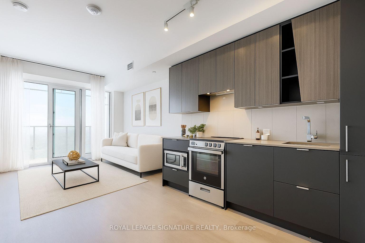 Front of Unit 5606, 3883 Quartz Road