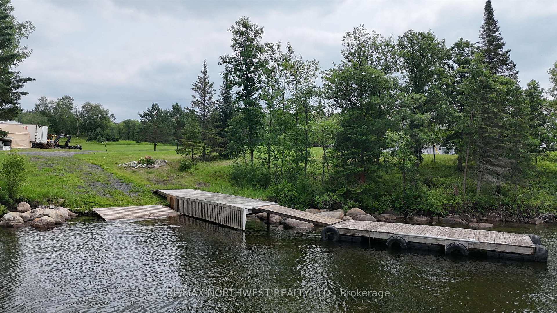 Photo 3 of 2532 School Road, Kenora Remote Area, West of Kenora — HOMEH