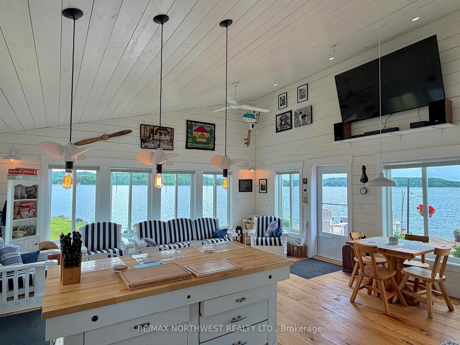 Photo 10 of 2532 School Road, Kenora Remote Area, West of Kenora — HOMEH