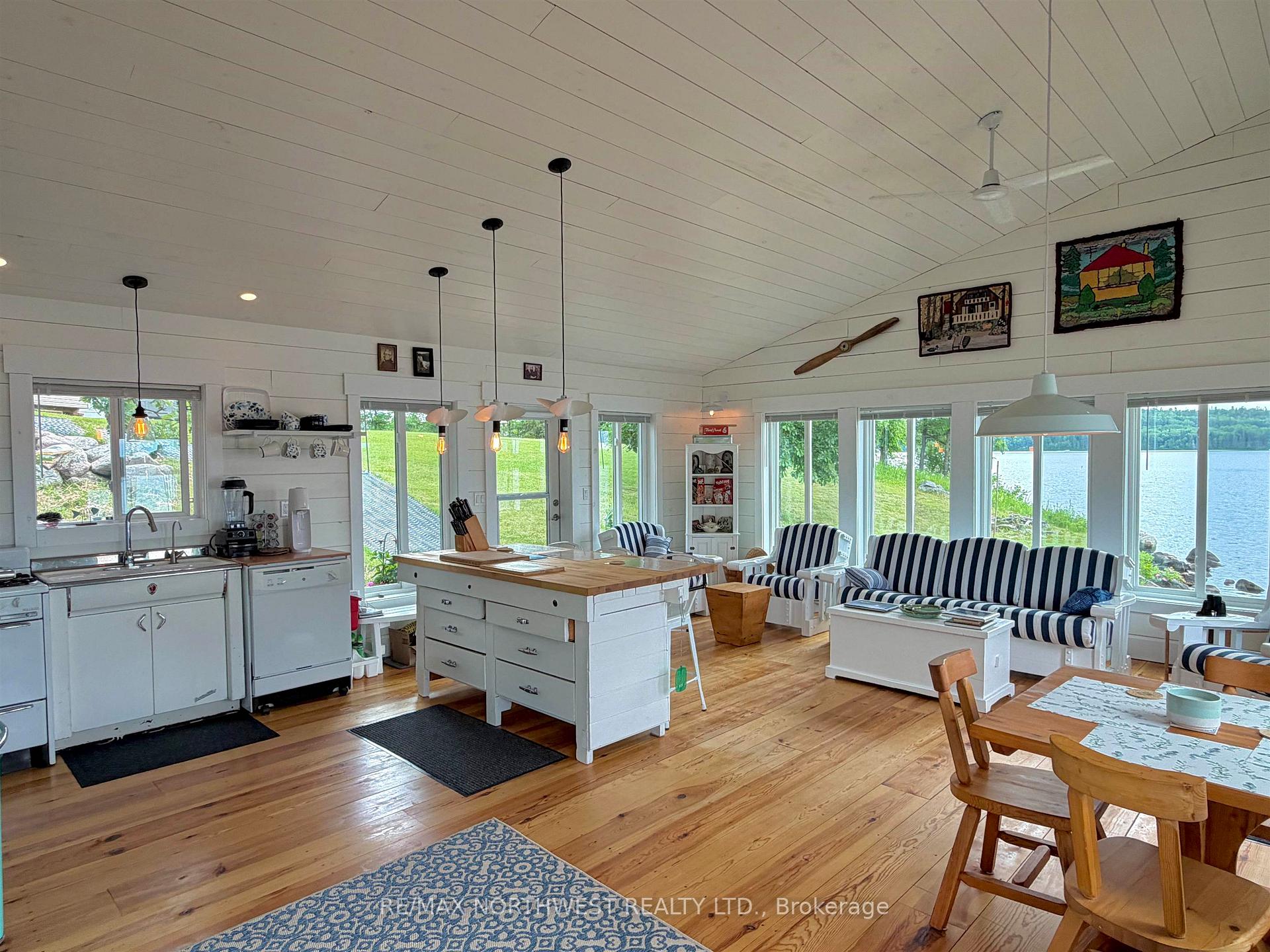 Photo 11 of 2532 School Road, Kenora Remote Area, West of Kenora — HOMEH