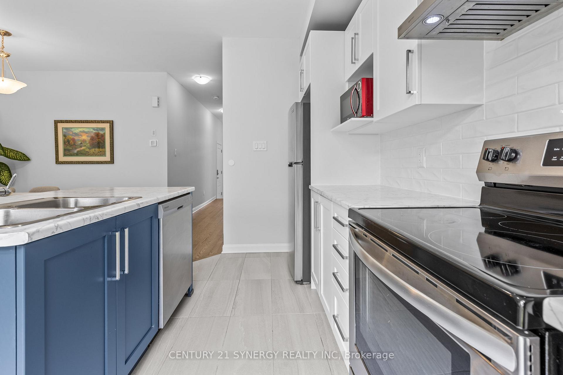 Photo 17 of 112 Attwell Private, Ottawa, Kanata - Morgan's Grant/South March — HOMEH