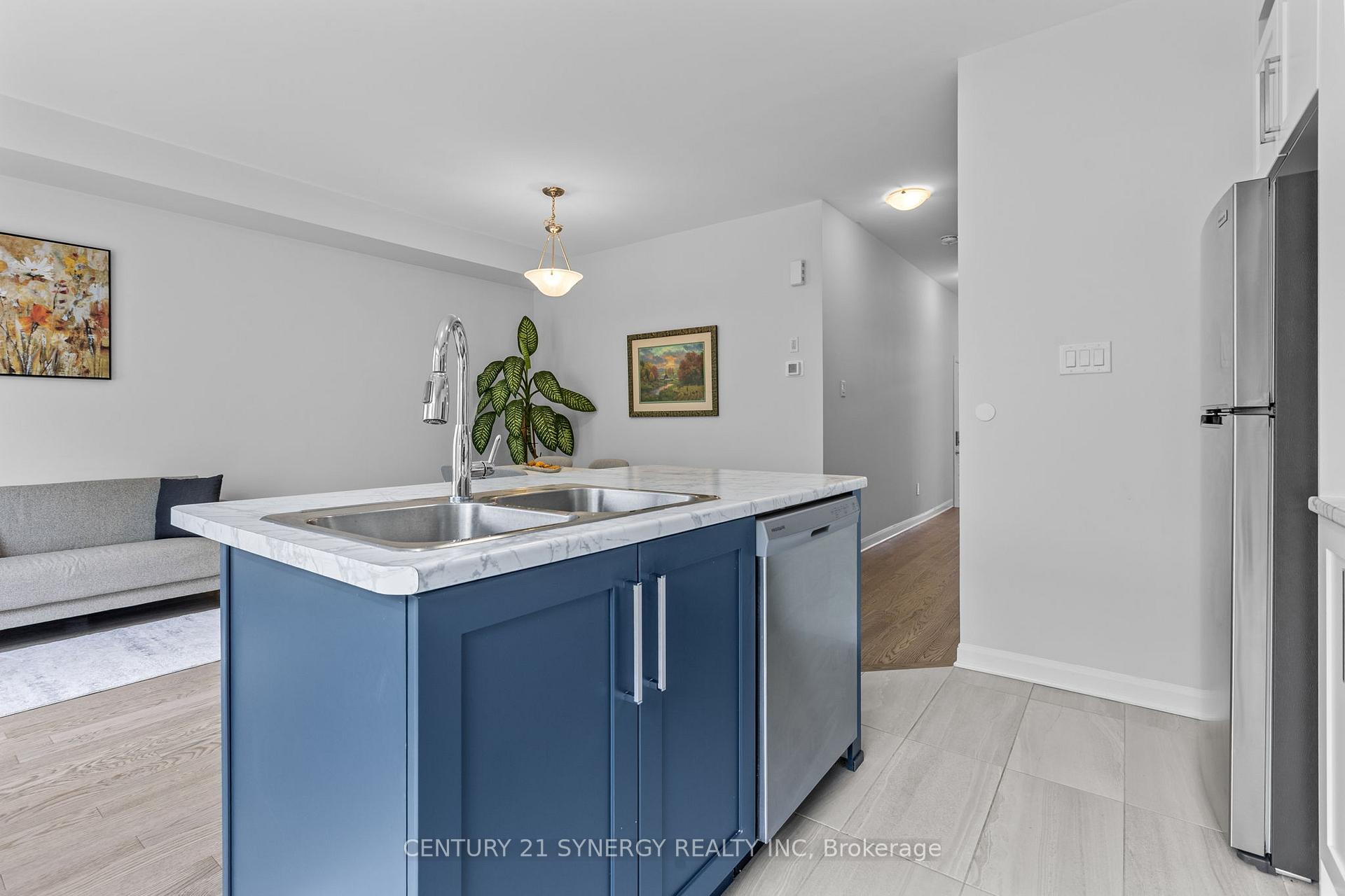 Photo 18 of 112 Attwell Private, Ottawa, Kanata - Morgan's Grant/South March — HOMEH