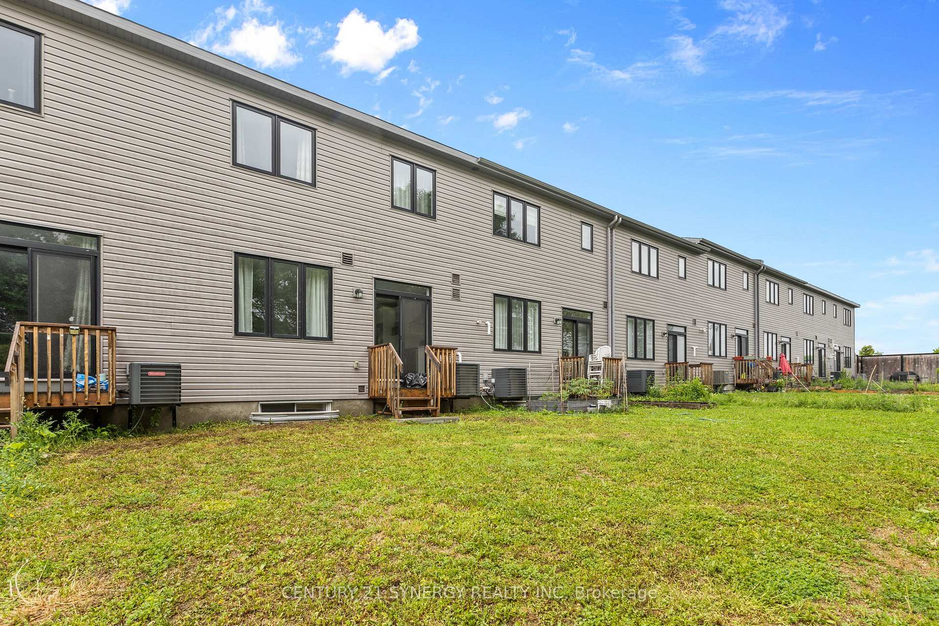 Photo 34 of 112 Attwell Private, Ottawa, Kanata - Morgan's Grant/South March — HOMEH
