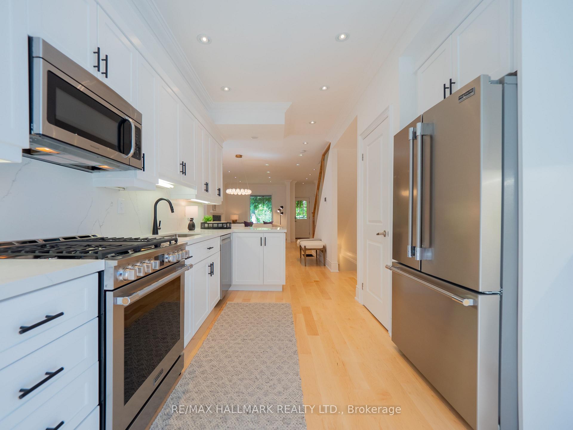 Photo 16 of 65 Hampton Avenue, Toronto, North Riverdale — HOMEH
