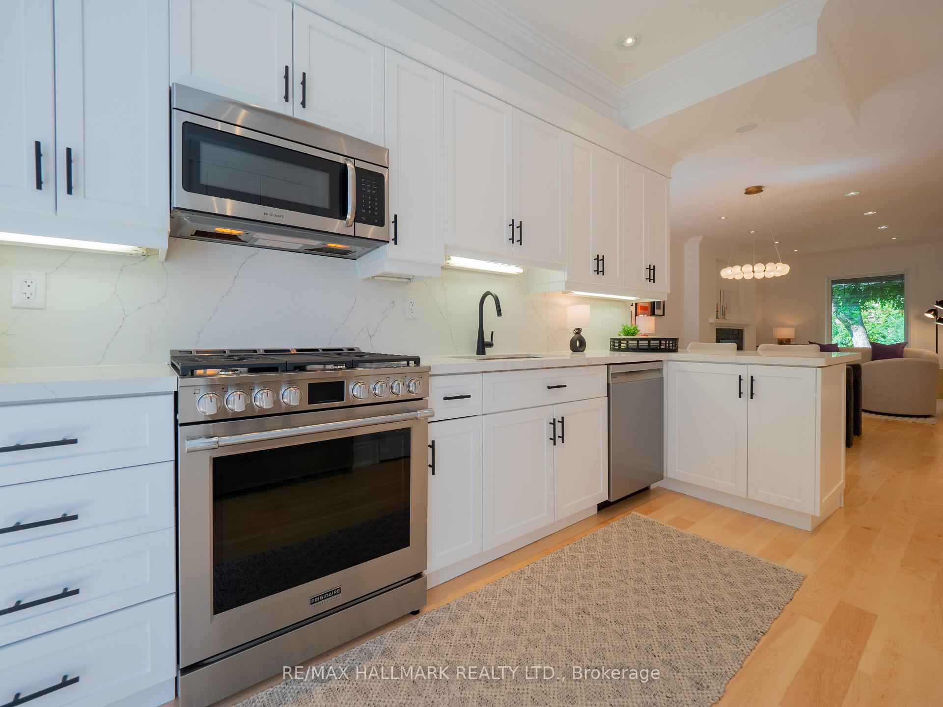 Photo 17 of 65 Hampton Avenue, Toronto, North Riverdale — HOMEH