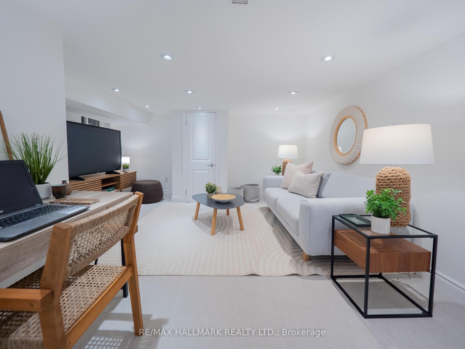 Photo 38 of 65 Hampton Avenue, Toronto, North Riverdale — HOMEH