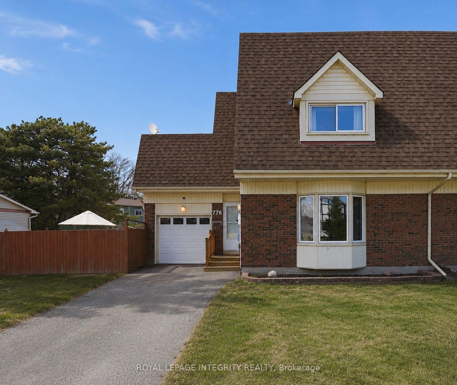 Front of 776 Vinette Crescent