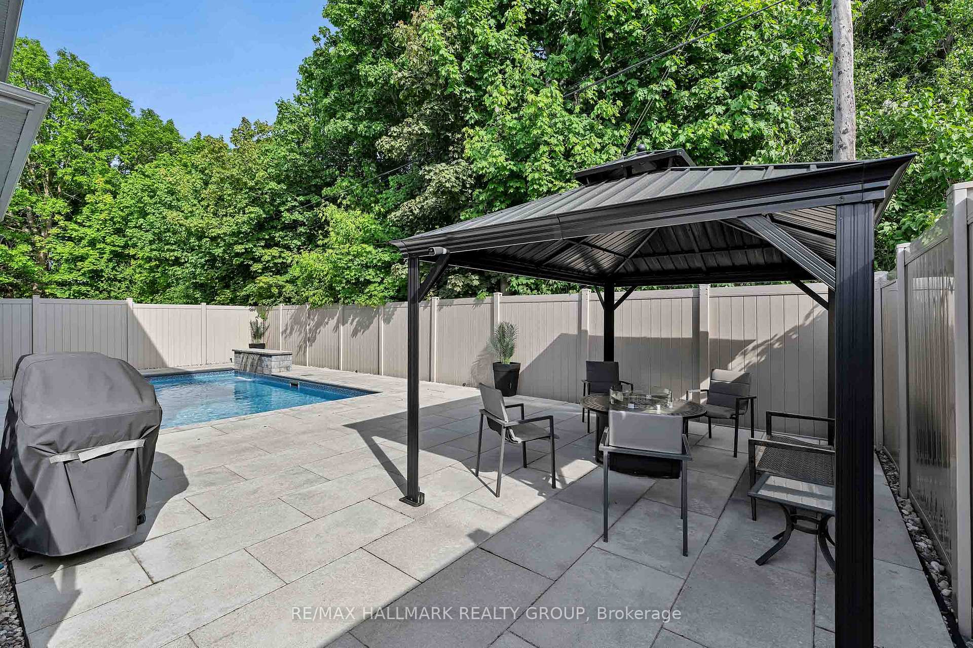 Photo 40 of 88 Withrow Avenue, Ottawa, Meadowlands/St. Claire Gardens — HOMEH