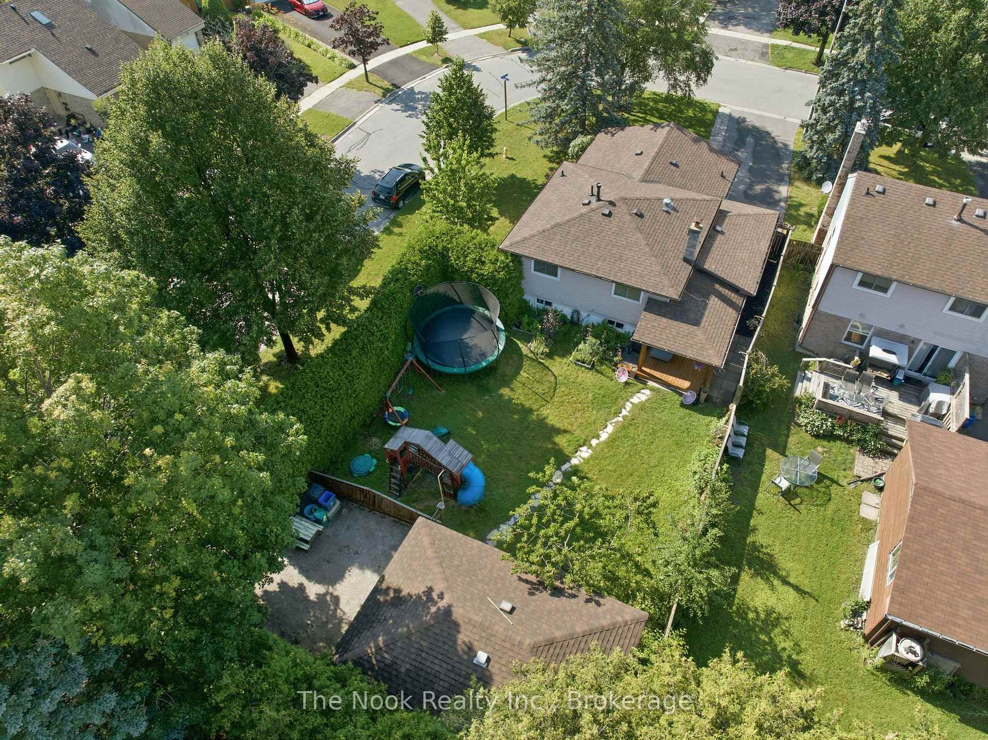 Photo 2 of 1131 Eldorado Avenue, Oshawa, Eastdale — HOMEH