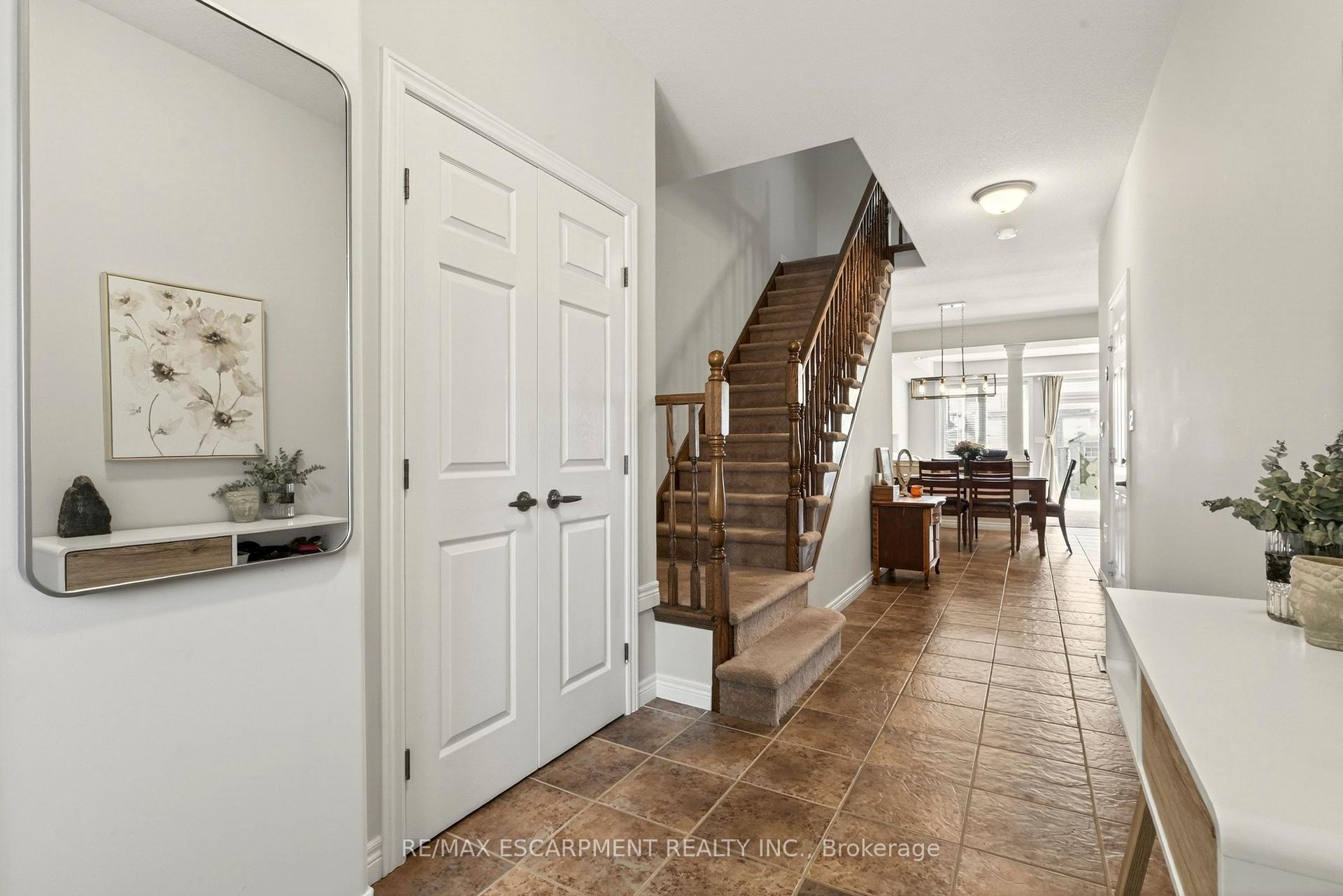 Photo 5 of 62 Fall Fair Way, Hamilton, Binbrook — HOMEH