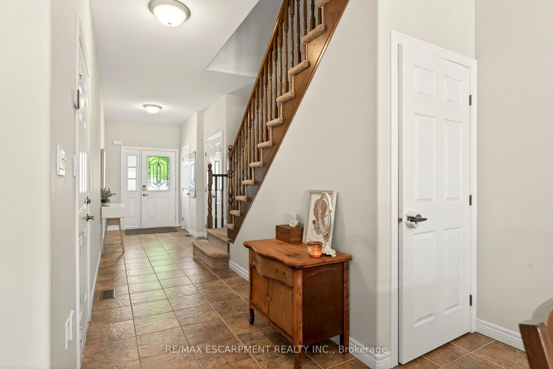 Photo 6 of 62 Fall Fair Way, Hamilton, Binbrook — HOMEH