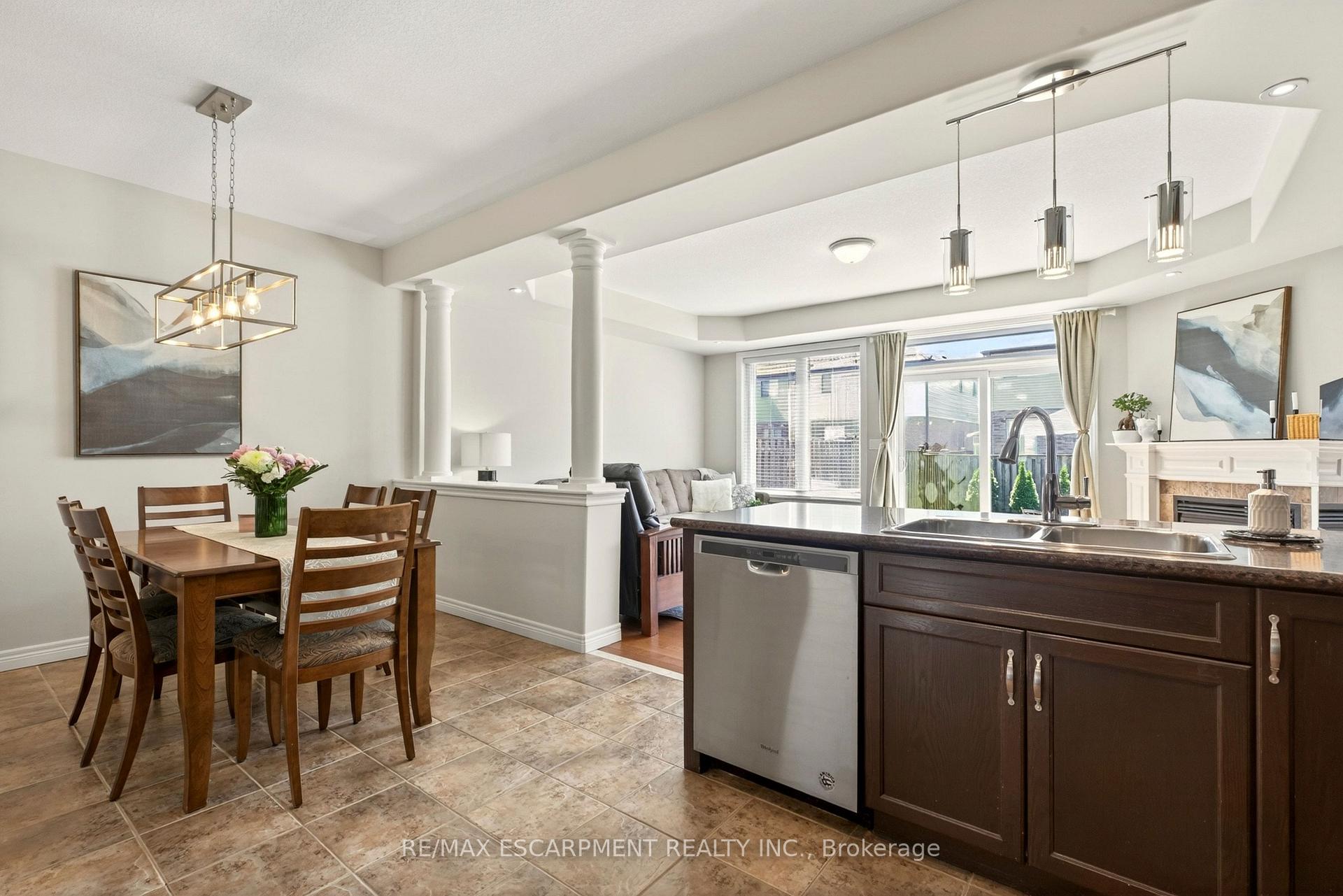 Photo 13 of 62 Fall Fair Way, Hamilton, Binbrook — HOMEH