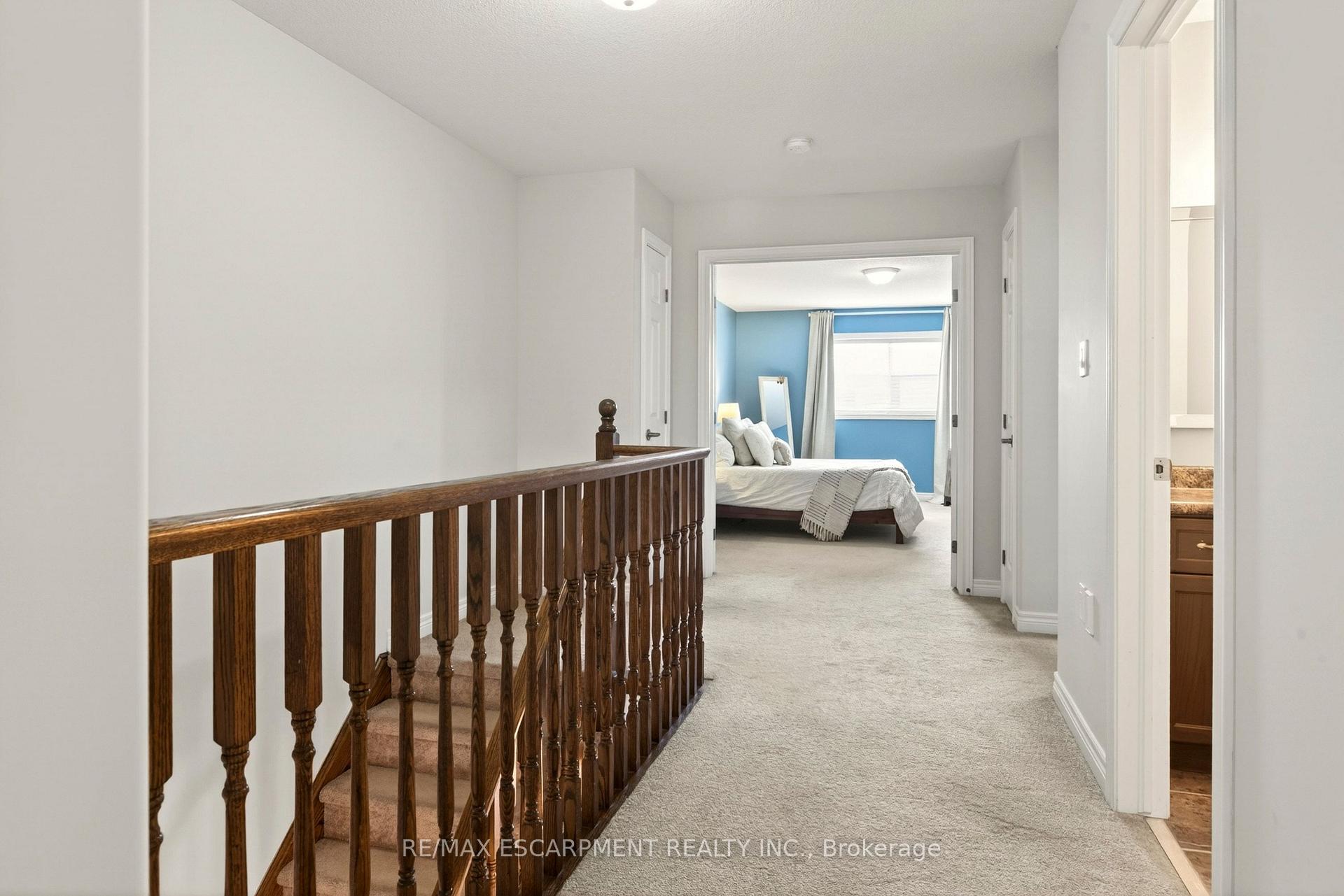 Photo 30 of 62 Fall Fair Way, Hamilton, Binbrook — HOMEH