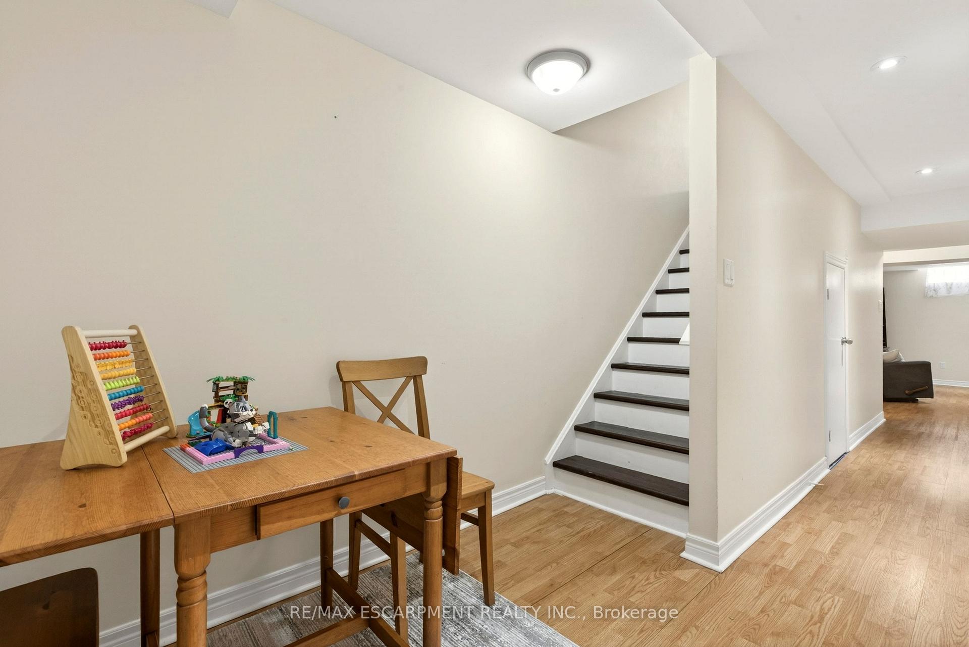 Photo 36 of 62 Fall Fair Way, Hamilton, Binbrook — HOMEH
