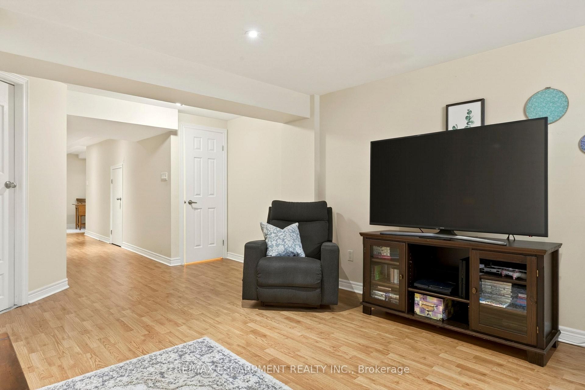 Photo 40 of 62 Fall Fair Way, Hamilton, Binbrook — HOMEH