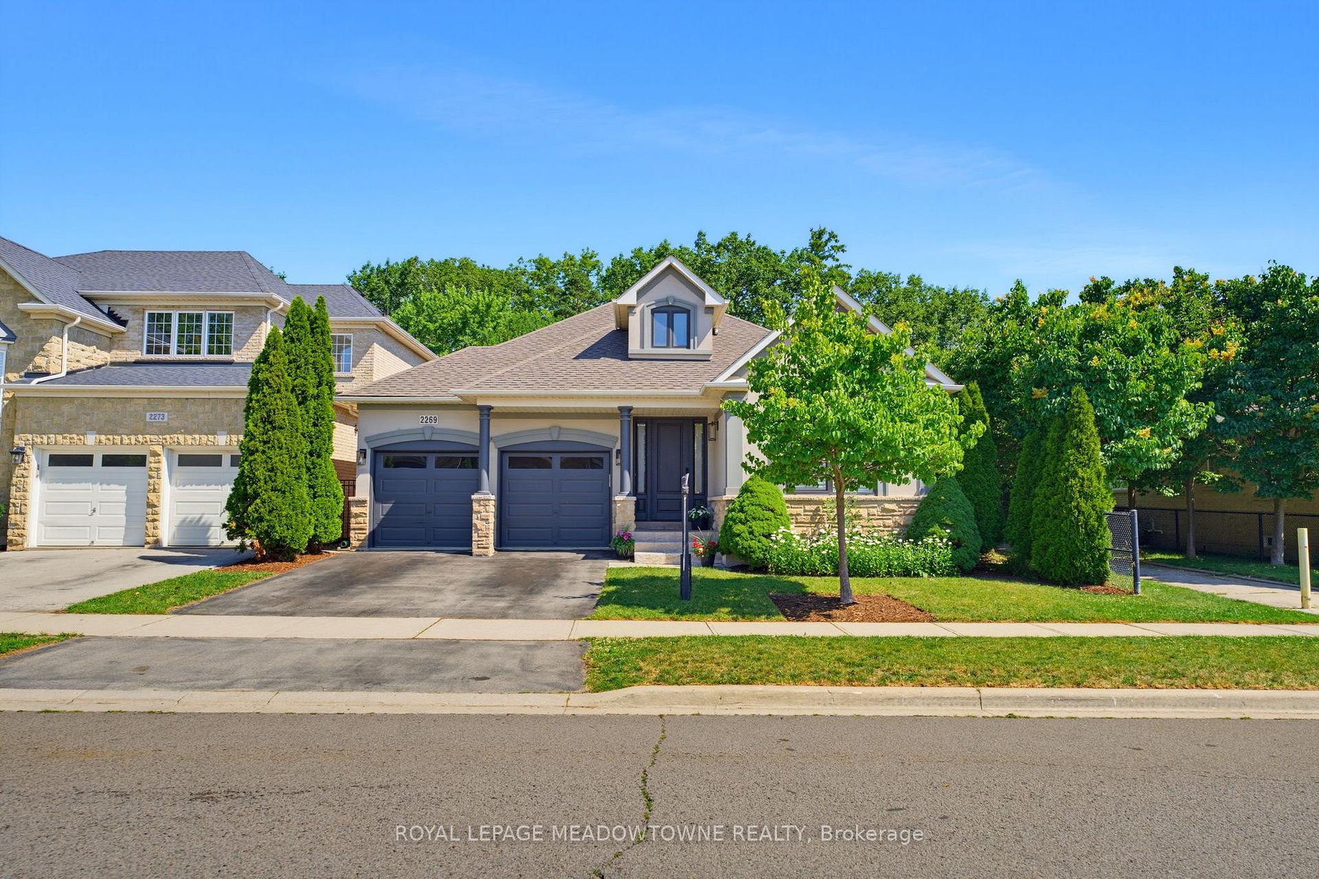 Photo 1 of 2269 Wuthering Heights Way, Oakville, Bronte Creek — HOMEH