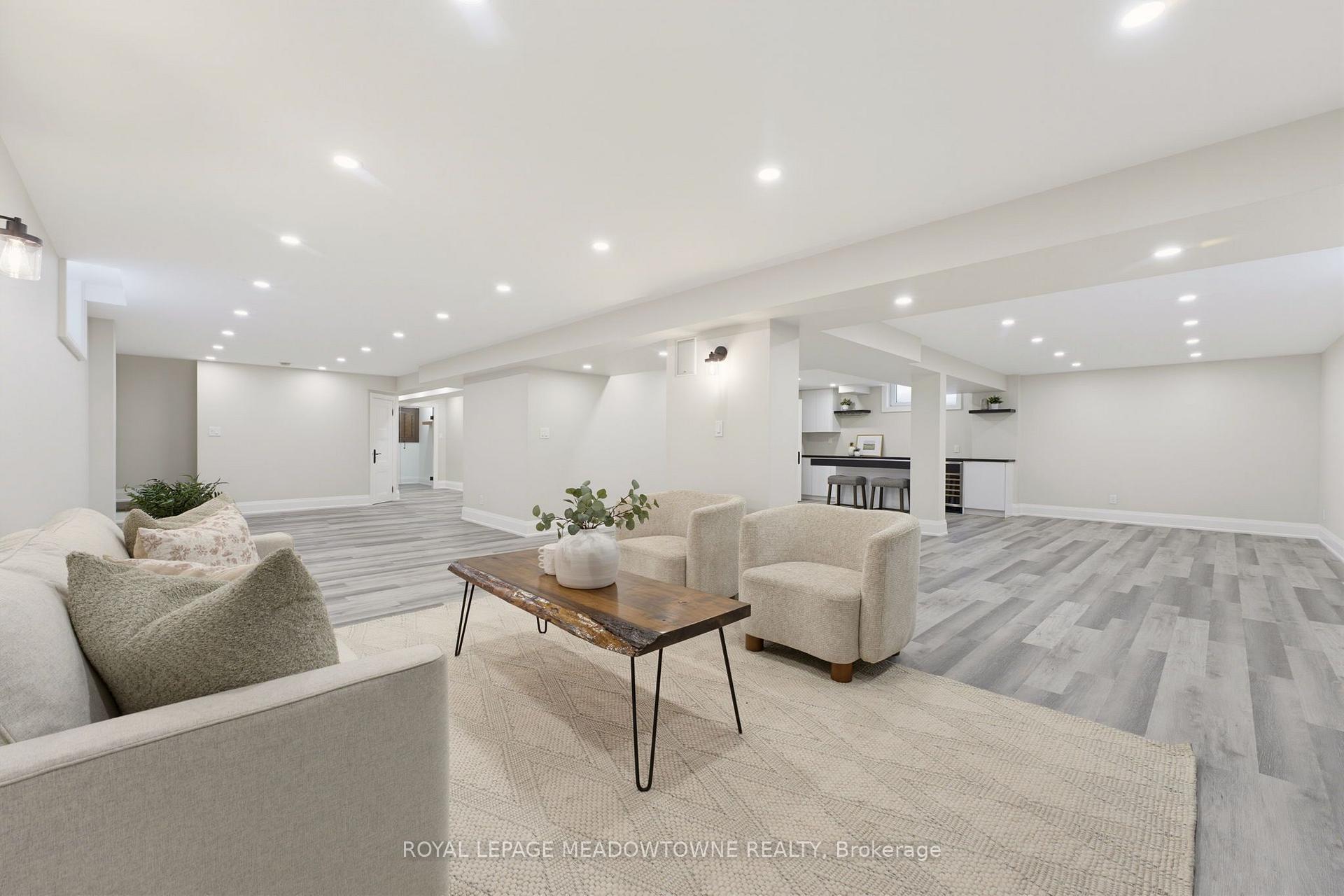 Photo 34 of 2269 Wuthering Heights Way, Oakville, Bronte Creek — HOMEH