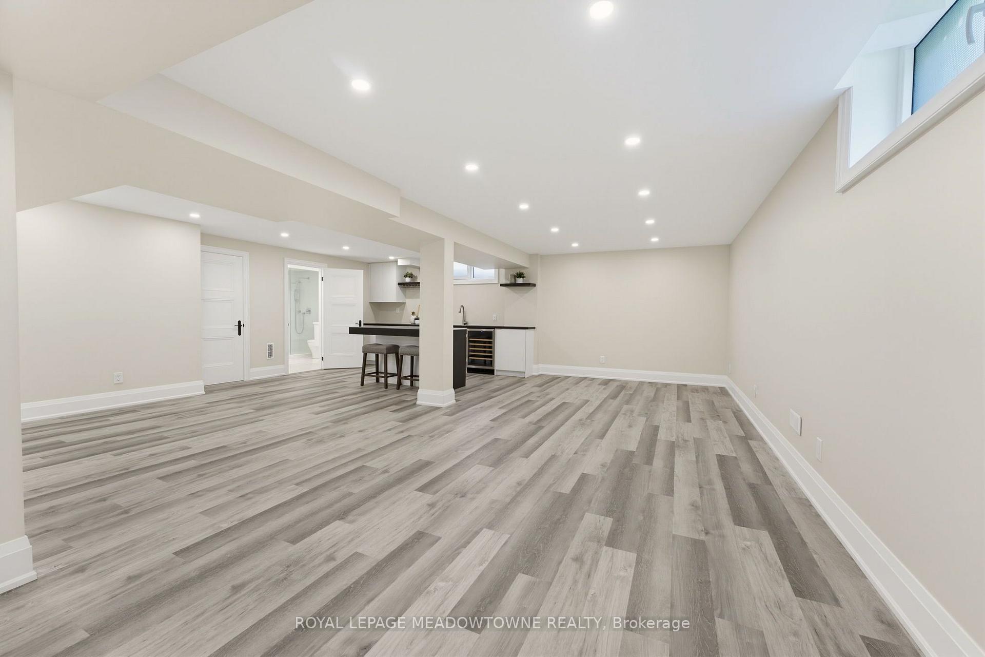 Photo 36 of 2269 Wuthering Heights Way, Oakville, Bronte Creek — HOMEH