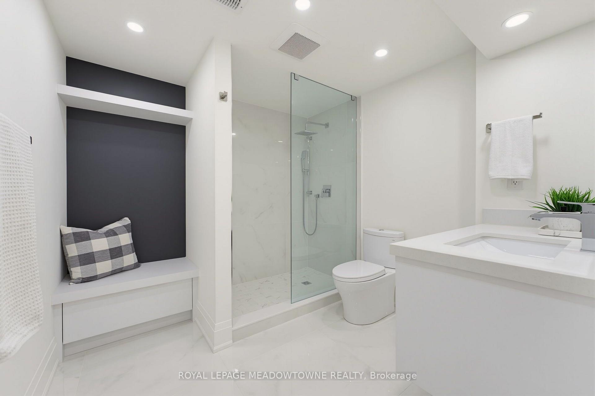 Photo 40 of 2269 Wuthering Heights Way, Oakville, Bronte Creek — HOMEH