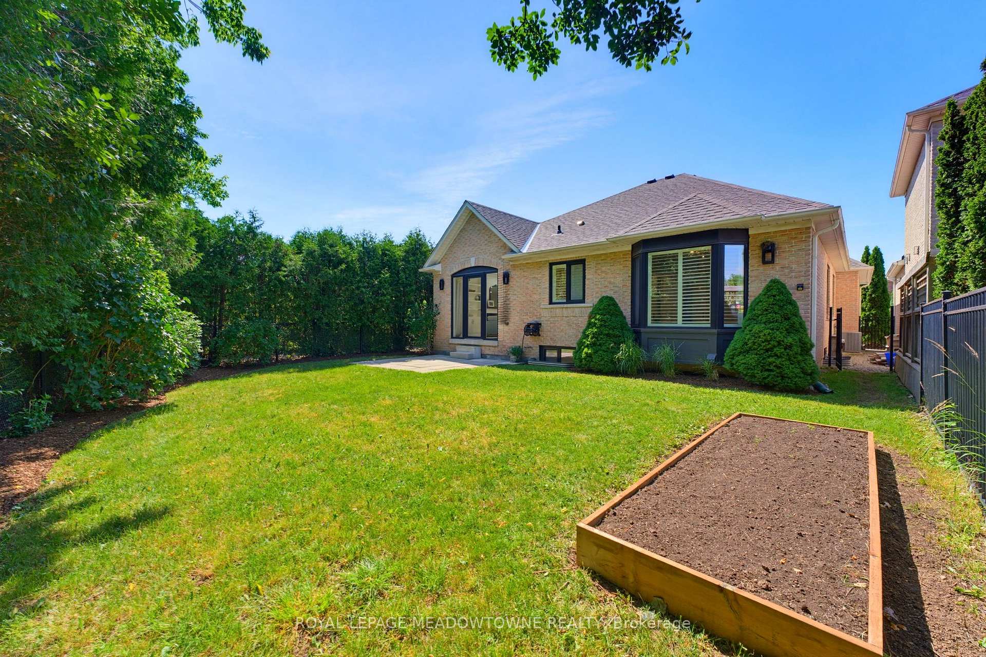 Photo 44 of 2269 Wuthering Heights Way, Oakville, Bronte Creek — HOMEH