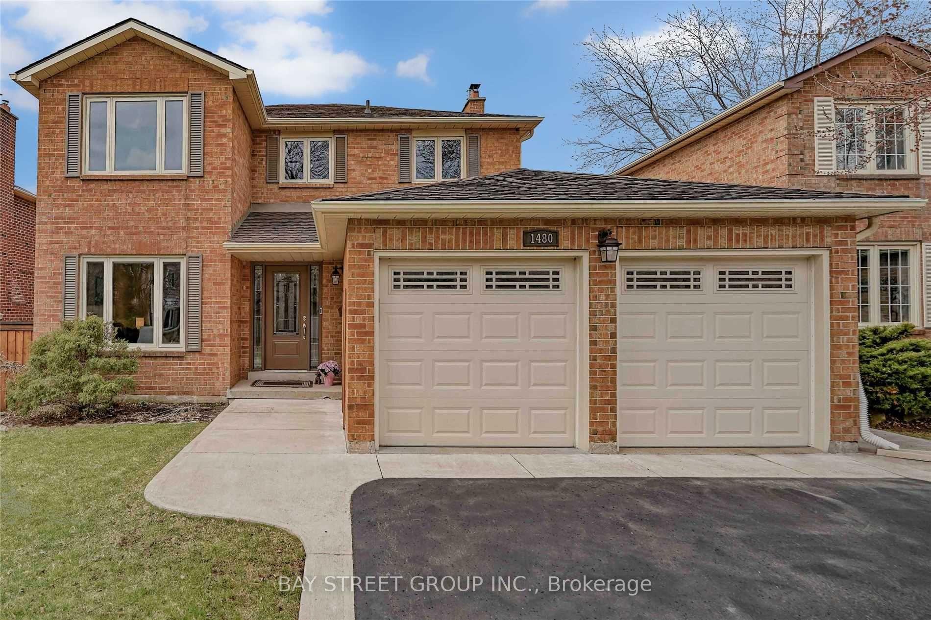 Photo 1 of 1480 Princeton Crescent, Oakville, College Park — HOMEH