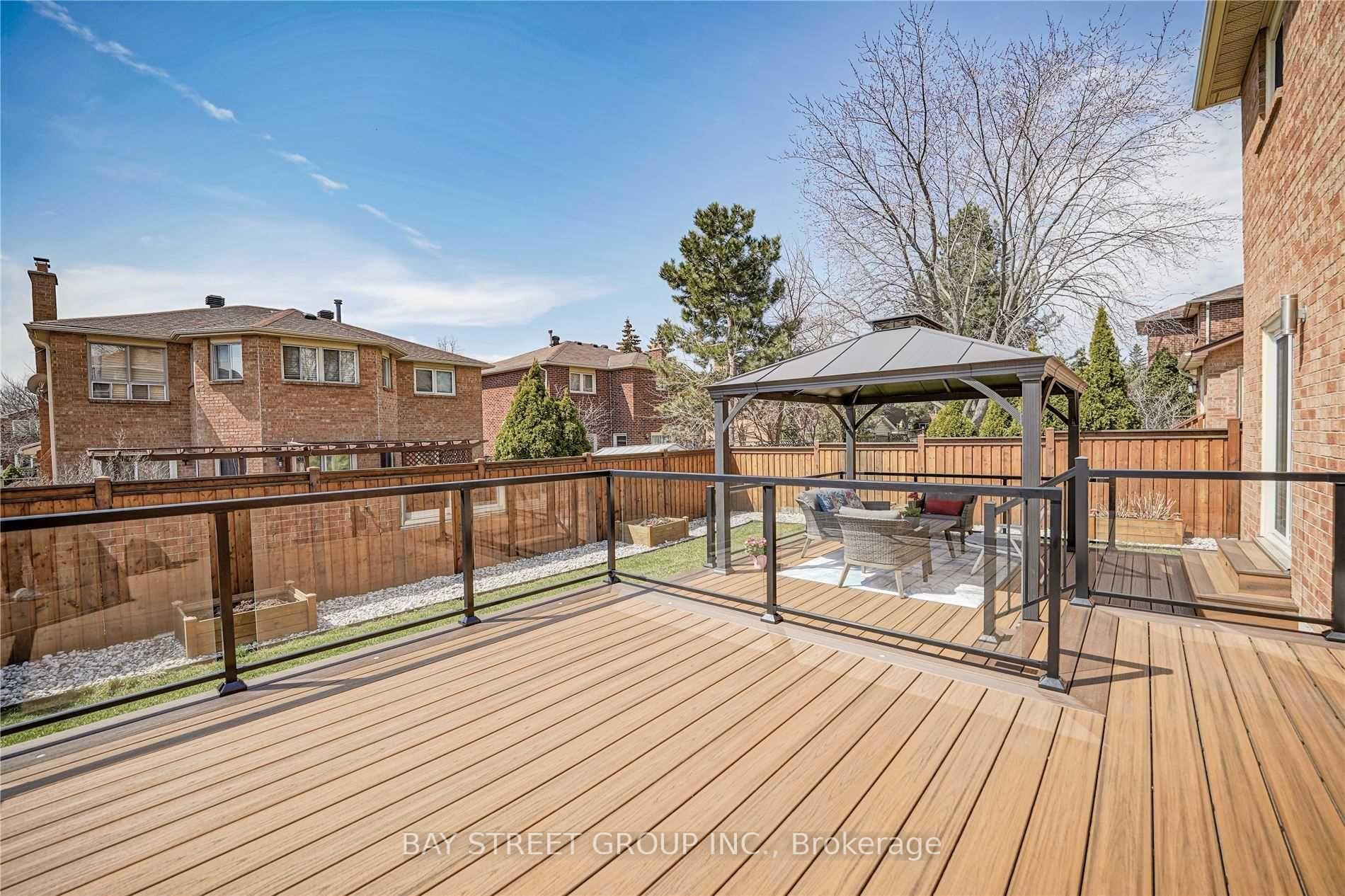 Photo 3 of 1480 Princeton Crescent, Oakville, College Park — HOMEH
