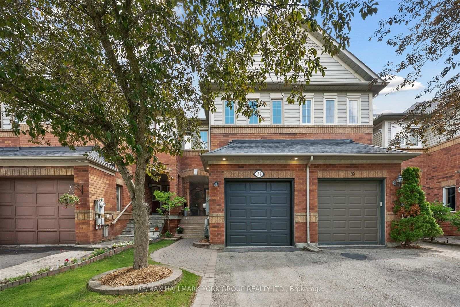 Photo 2 of 21 Snedden Avenue, Aurora, Bayview Wellington — HOMEH