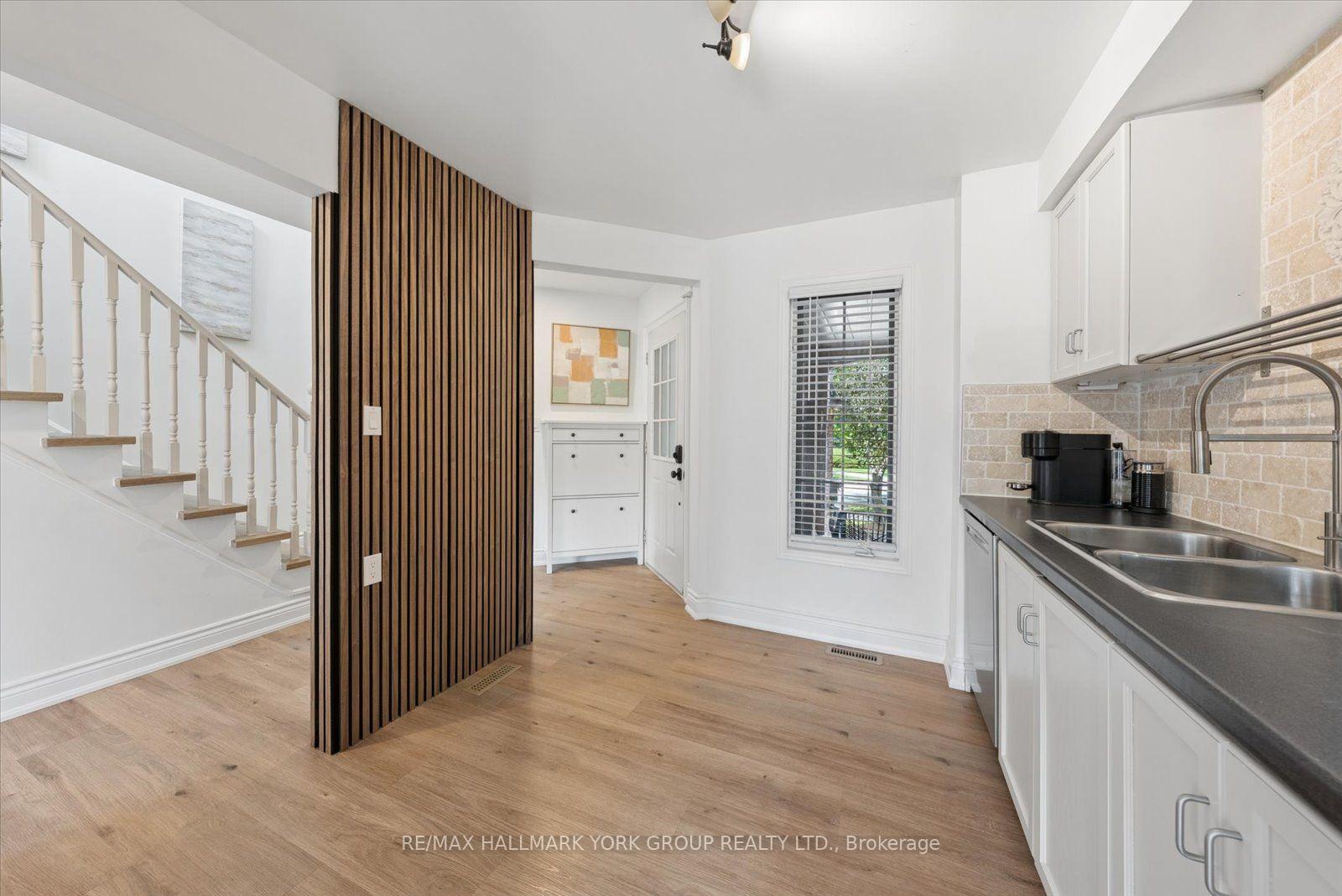 Photo 9 of 21 Snedden Avenue, Aurora, Bayview Wellington — HOMEH