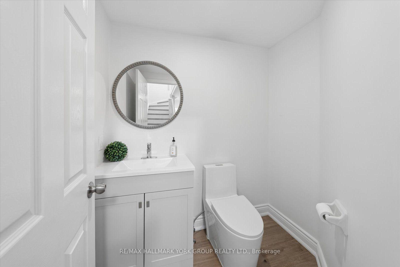 Photo 14 of 21 Snedden Avenue, Aurora, Bayview Wellington — HOMEH