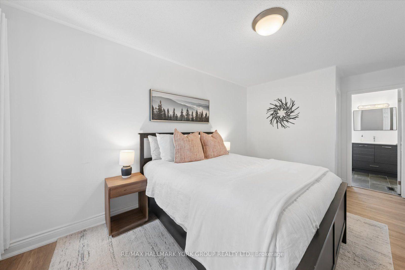Photo 17 of 21 Snedden Avenue, Aurora, Bayview Wellington — HOMEH