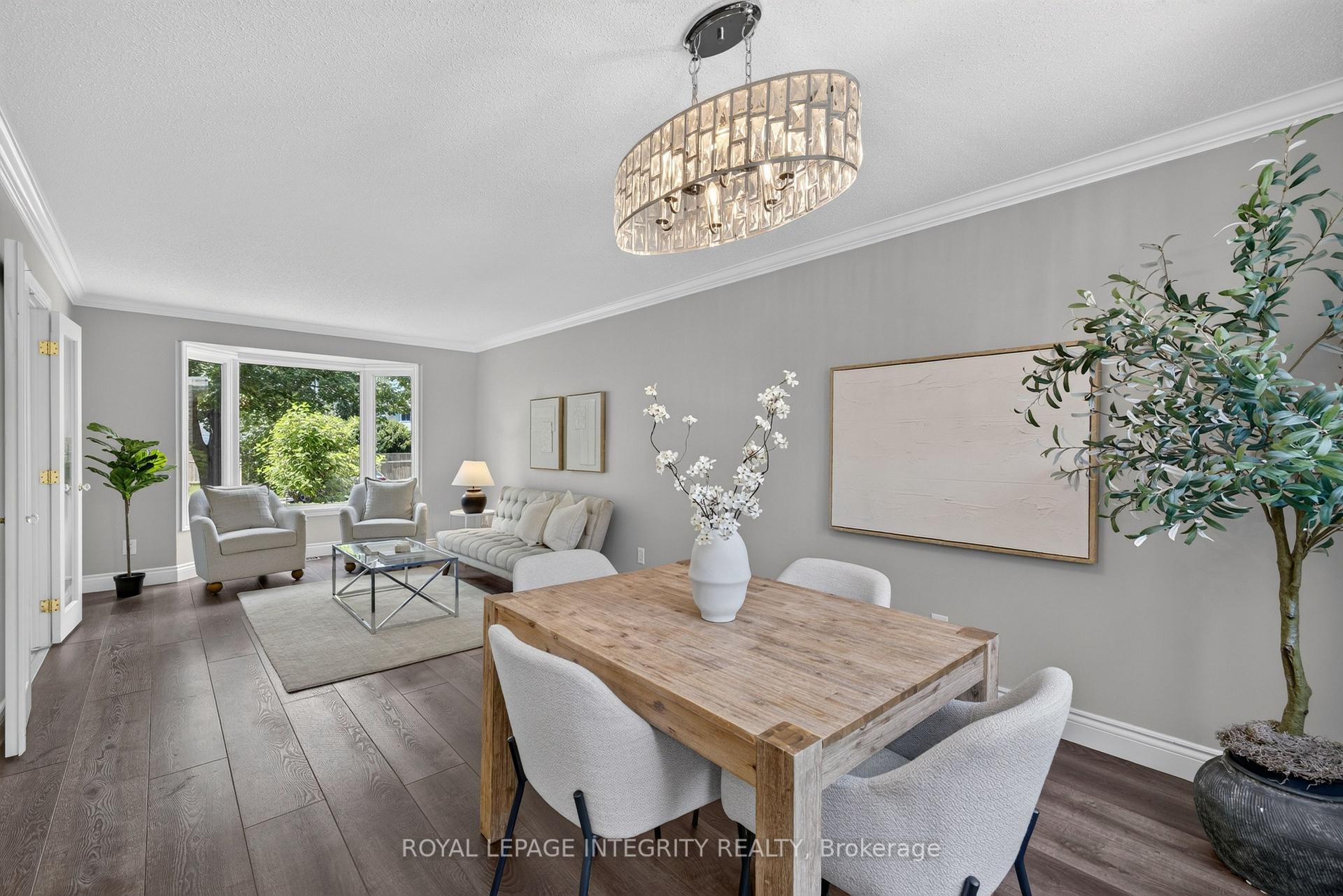 Photo 10 of 38 Pebble Creek Crescent, Ottawa, Kanata - Emerald Meadows/Trailwest — HOMEH