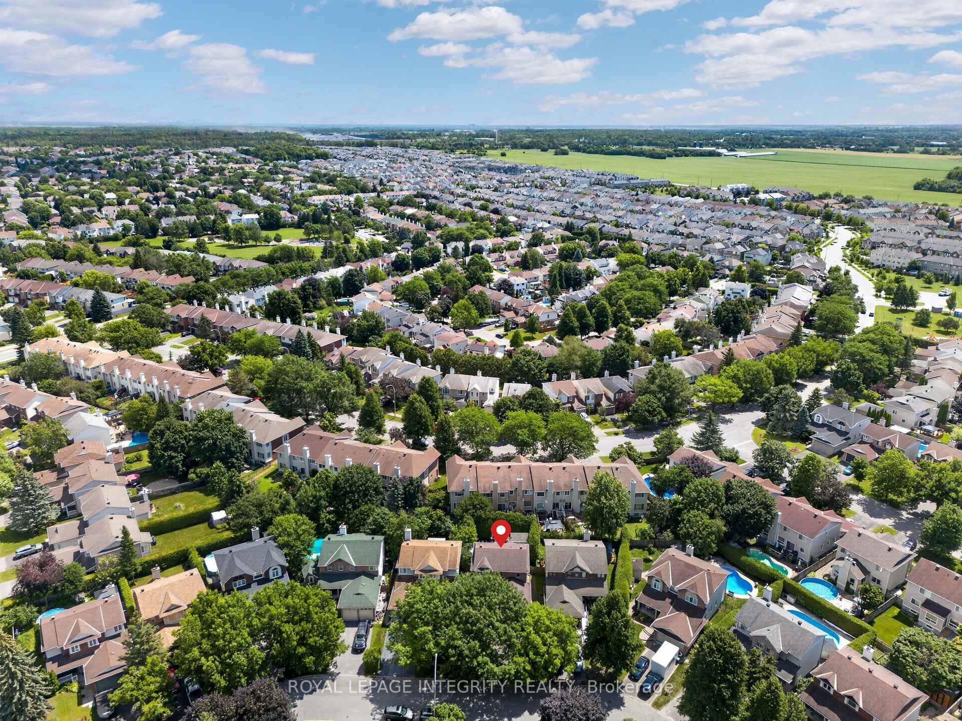 Photo 50 of 38 Pebble Creek Crescent, Ottawa, Kanata - Emerald Meadows/Trailwest — HOMEH