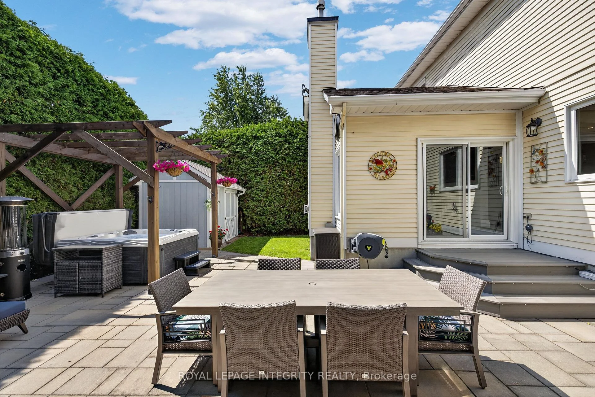 Photo 44 of 38 Pebble Creek Crescent, Ottawa, Kanata - Emerald Meadows/Trailwest — HOMEH