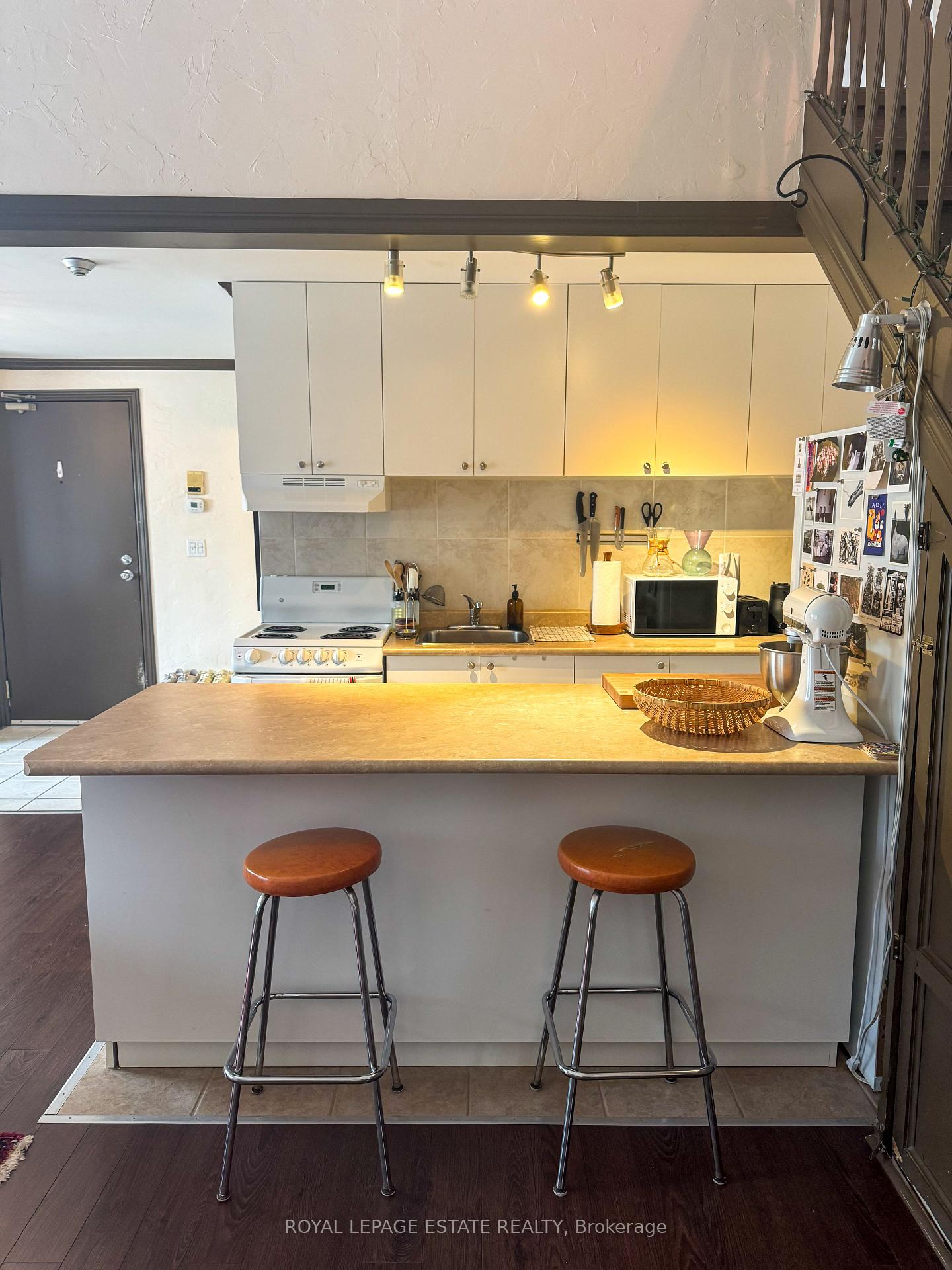 Photo 5 of Unit 2D, 325 Queen Street E, Toronto, Moss Park — HOMEH